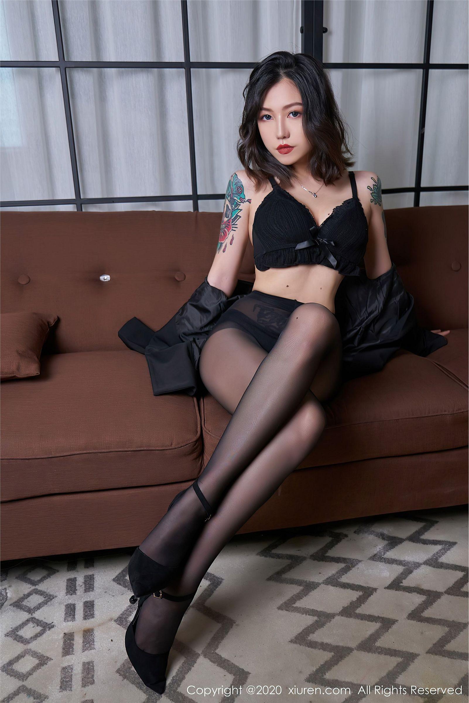 [XIUREN秀人网] 2020.10.29 NO.2711 舌尖上的菊花Ace_p033