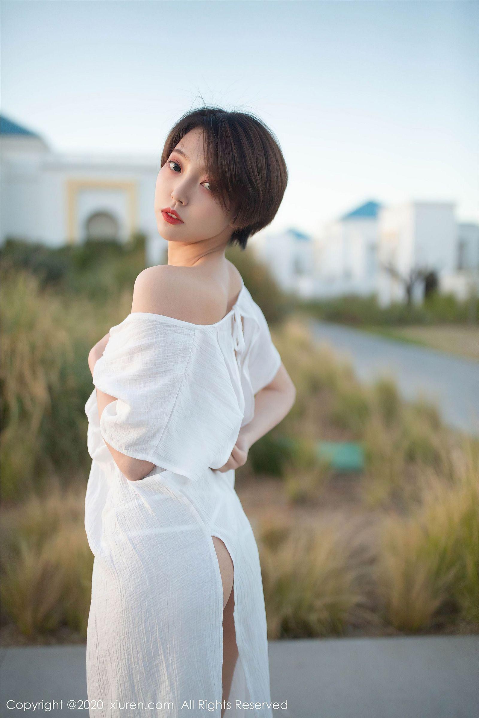 [XIUREN秀人网] 2020.08.04 NO.2405 冯木木LRIS_p009