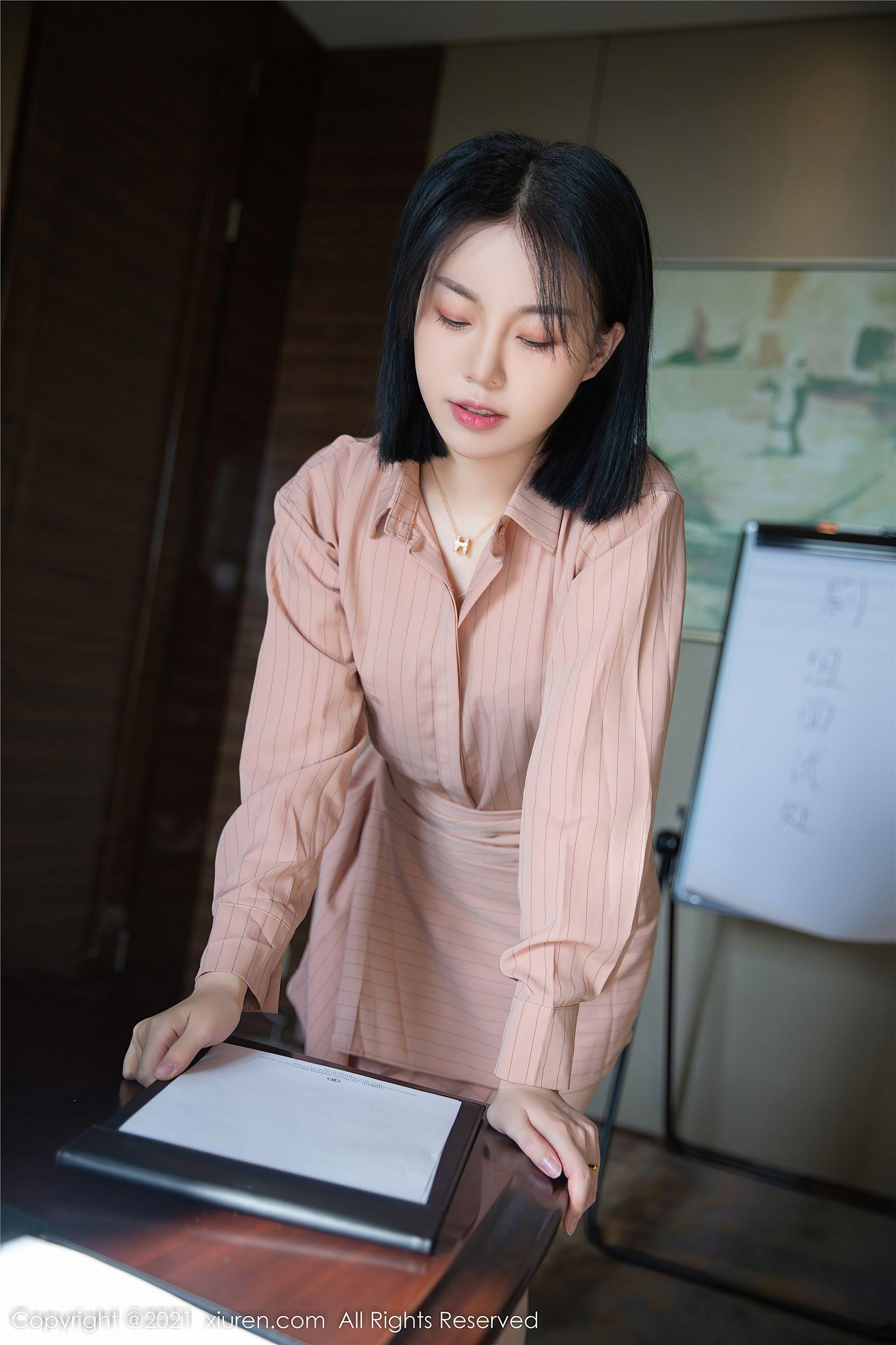 [XIUREN秀人网] 2021.12.28 NO.4393 一颗甜蛋黄a_p004