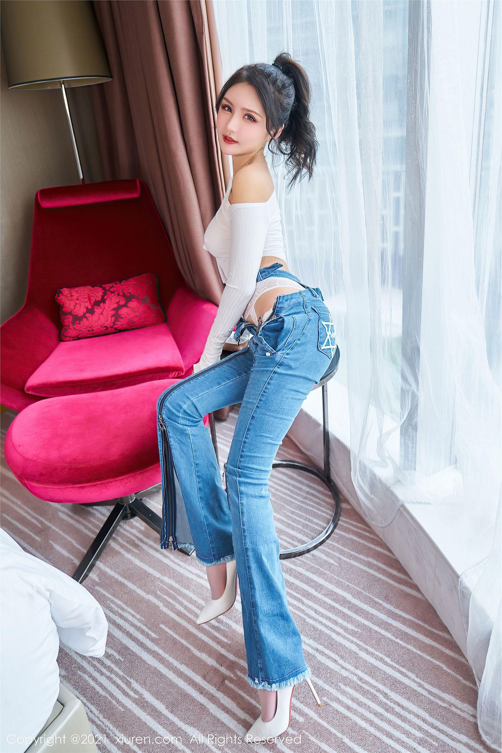 [XIUREN秀人网] 2021.07.27 NO.3720 Emily尹菲_p063