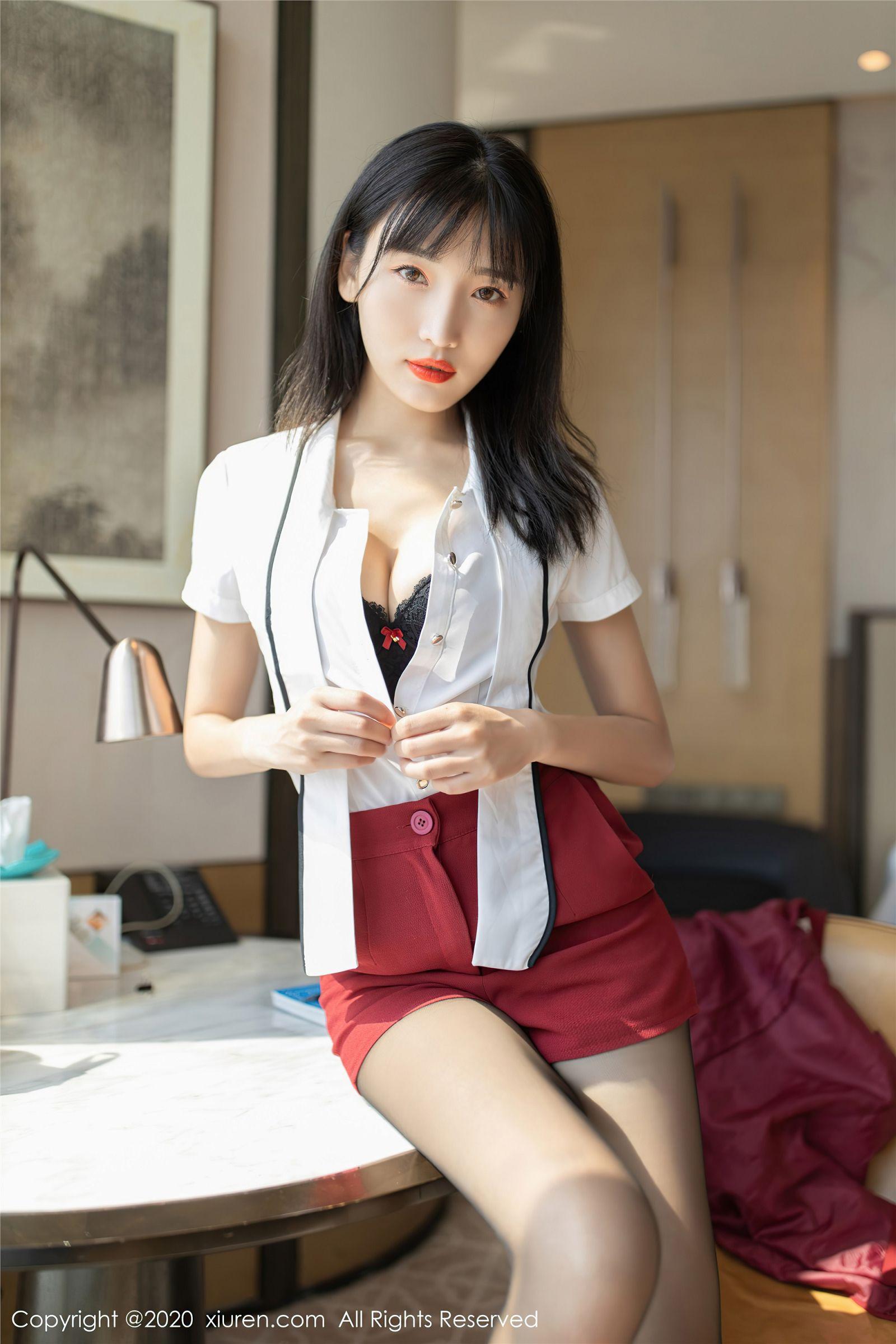 [XIUREN秀人网] 2020.09.25 NO.2604 陆萱萱_p002