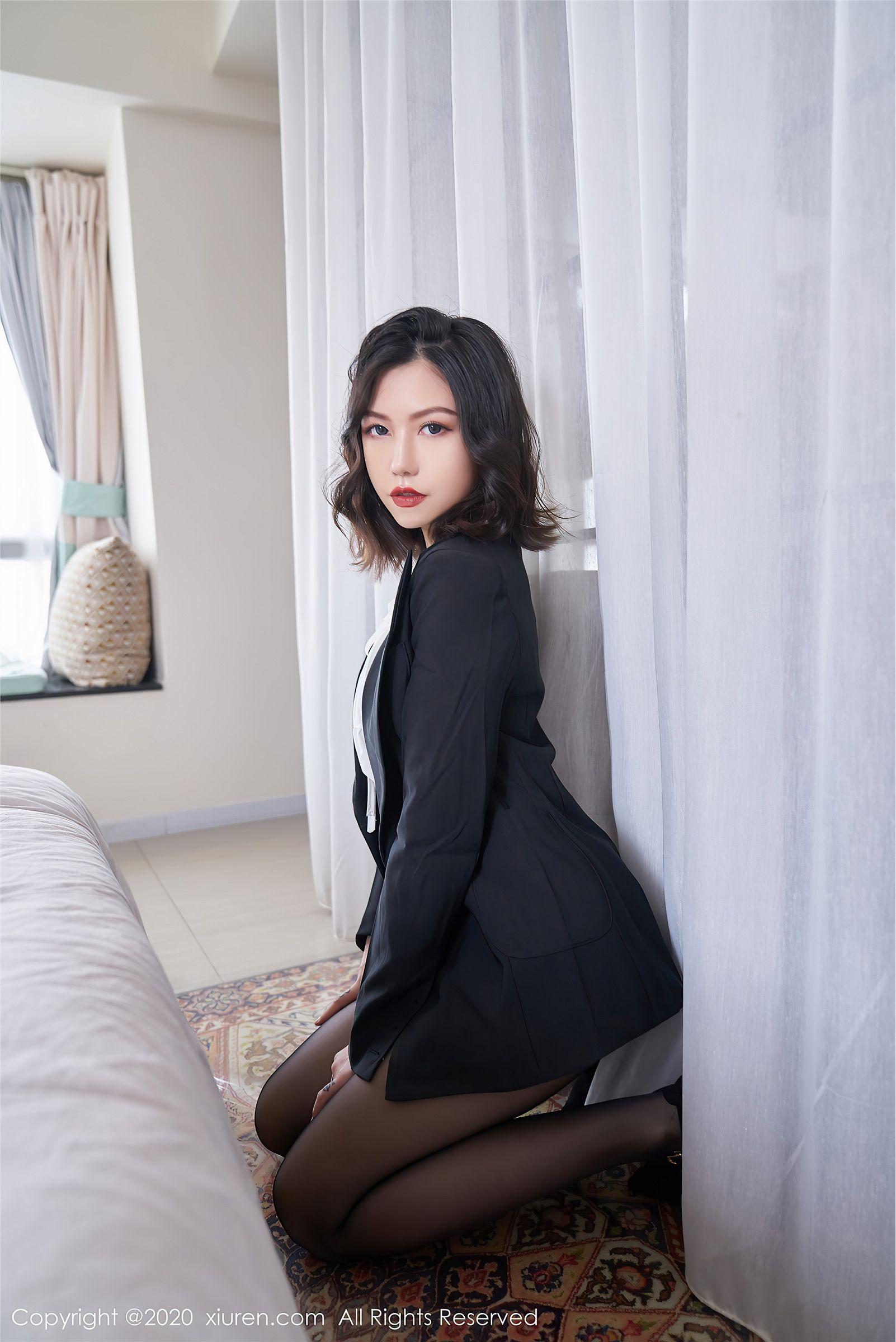 [XIUREN秀人网] 2020.10.29 NO.2711 舌尖上的菊花Ace_p045