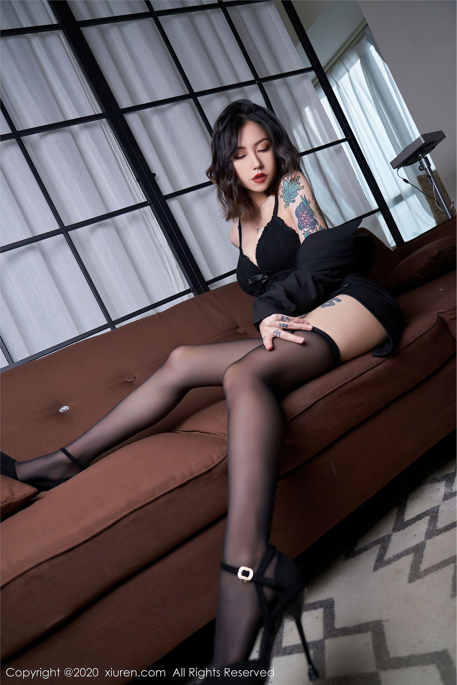 [XIUREN秀人网] 2020.10.29 NO.2711 舌尖上的菊花Ace_p050