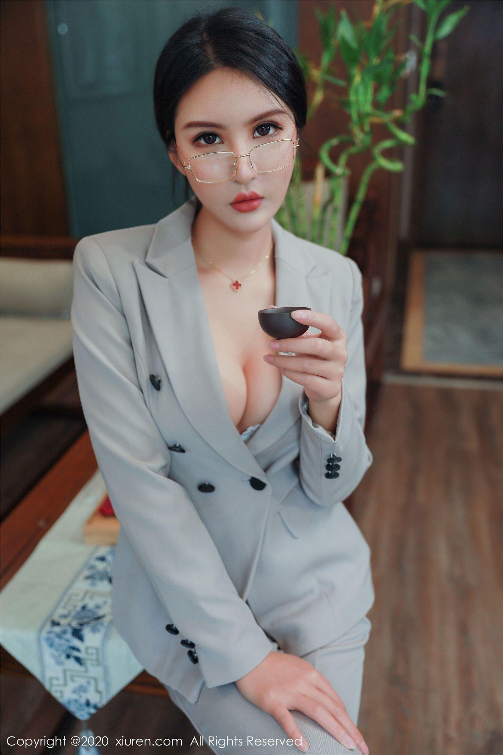 [XIUREN秀人网] 2020.03.25 NO.2098 Emily顾奈奈_p061
