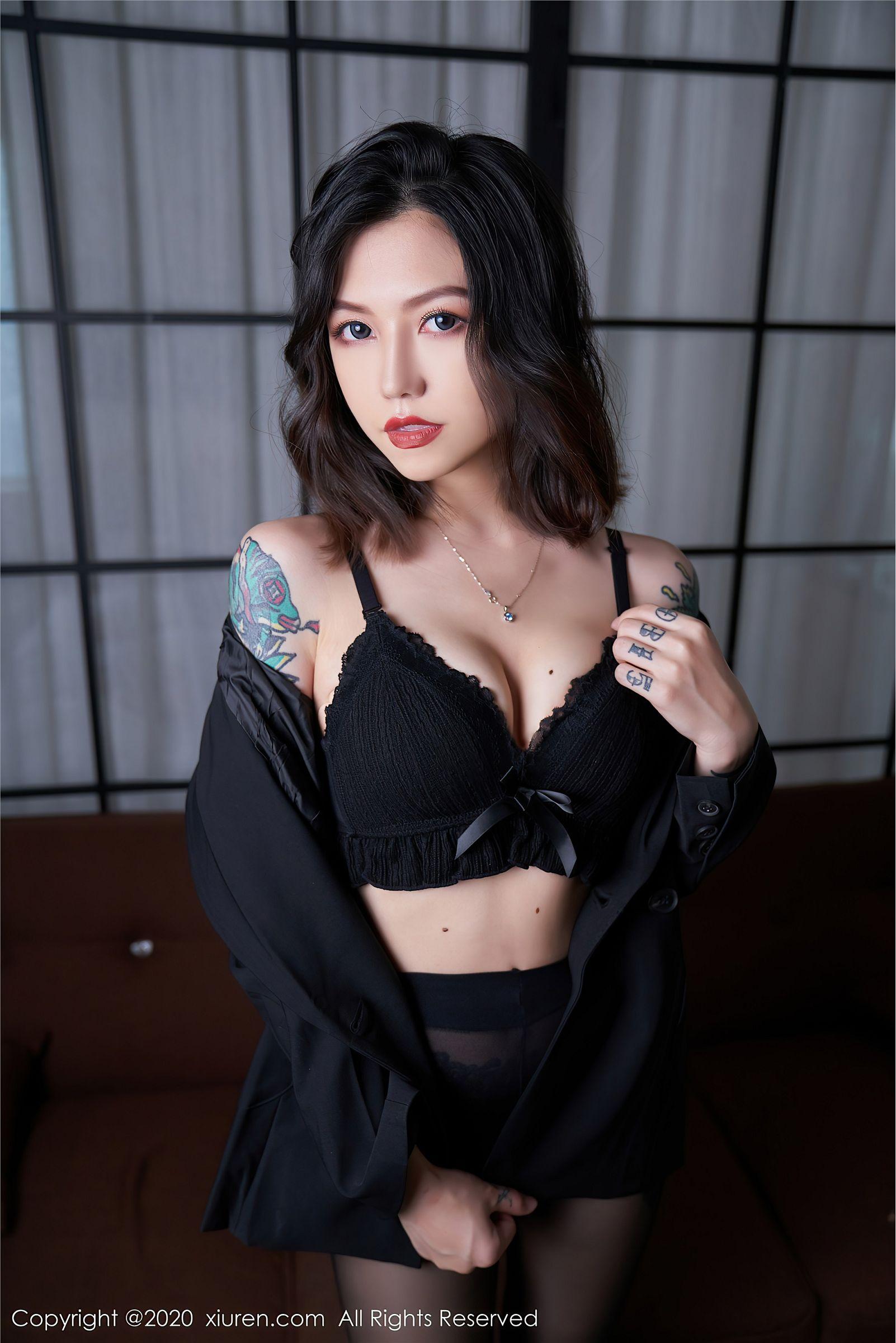 [XIUREN秀人网] 2020.10.29 NO.2711 舌尖上的菊花Ace_p029