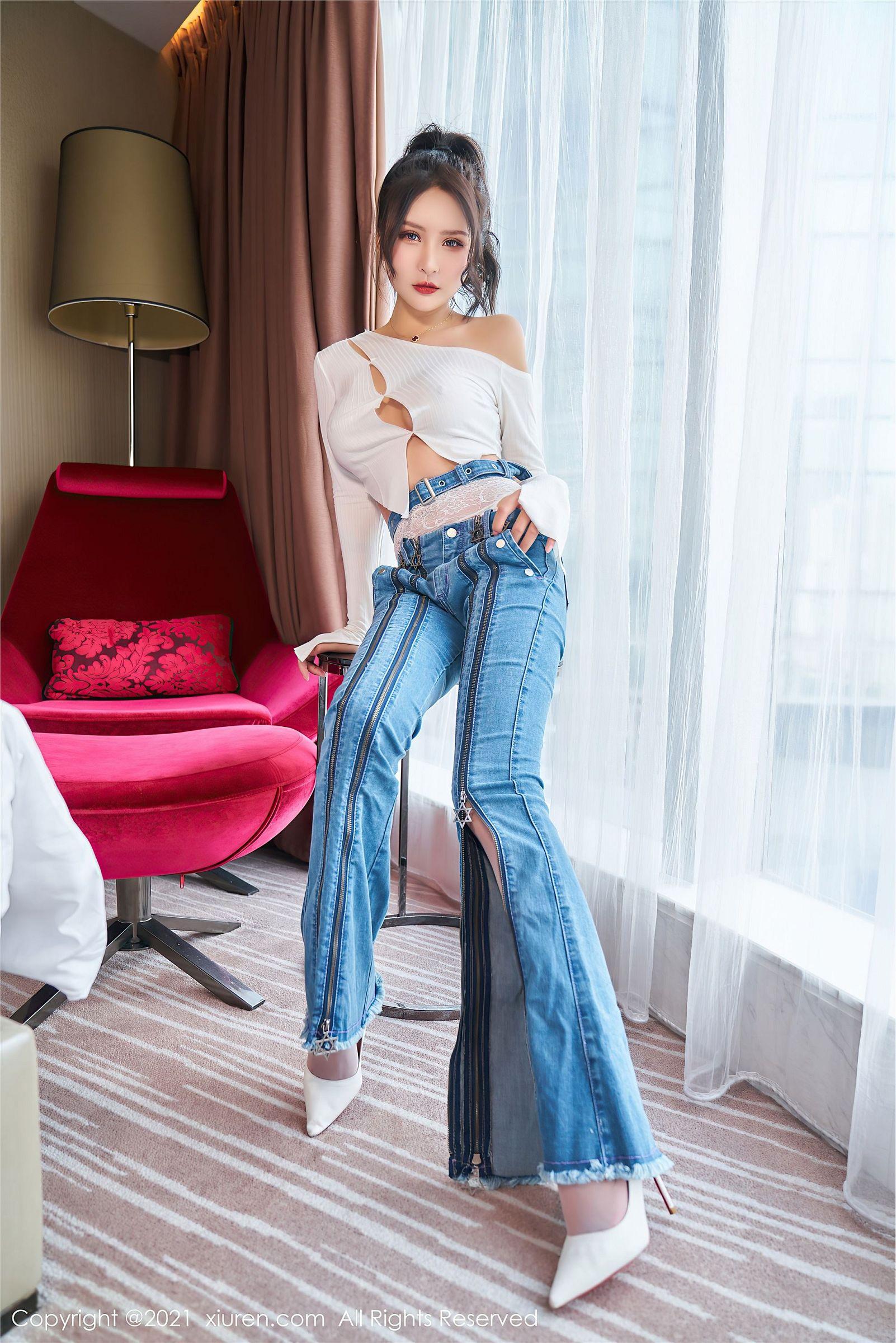 [XIUREN秀人网] 2021.07.27 NO.3720 Emily尹菲_p061