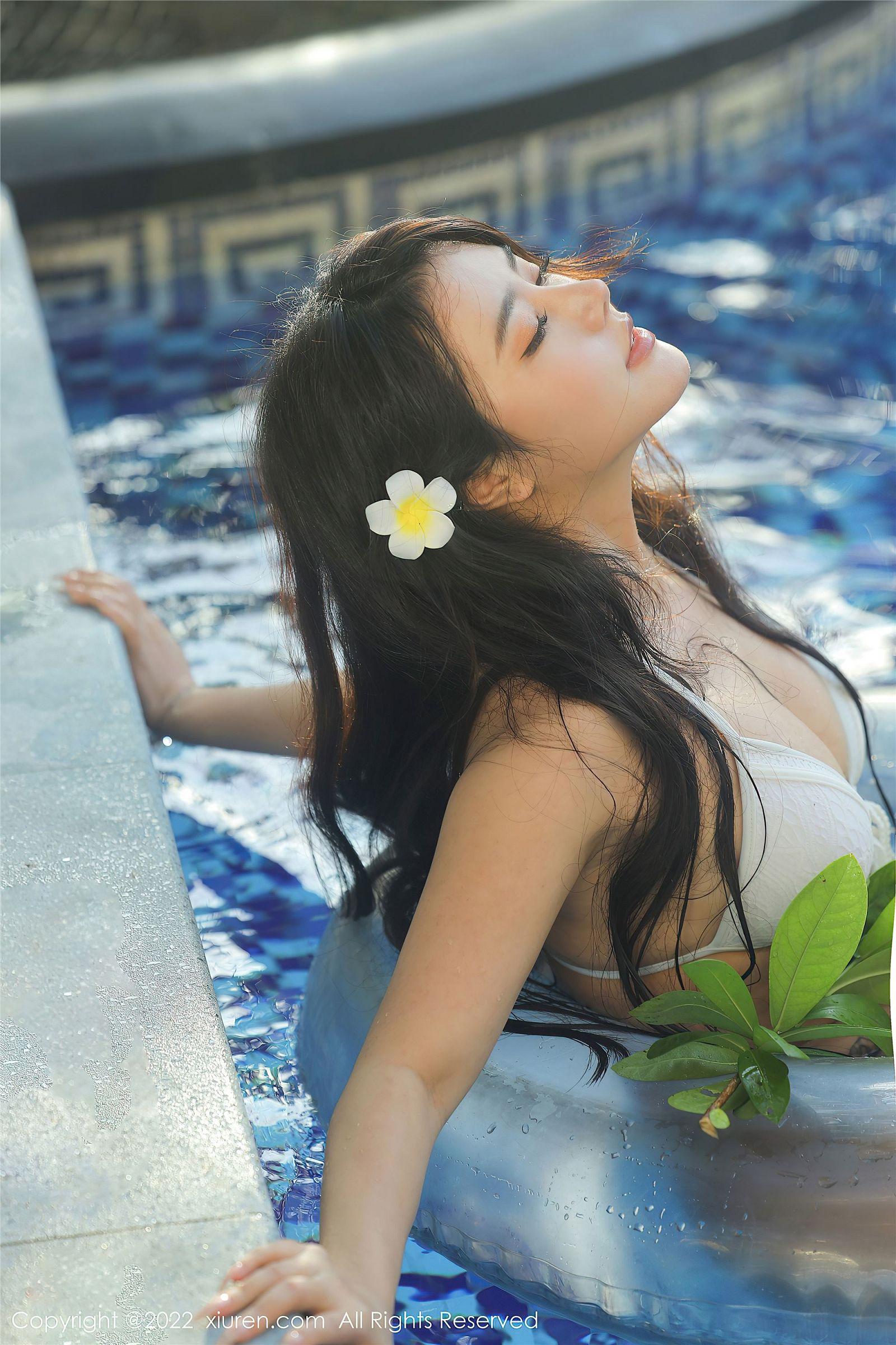 [XIUREN秀人网] 2022.08.02 NO.5370 玛鲁娜Manuela_p022