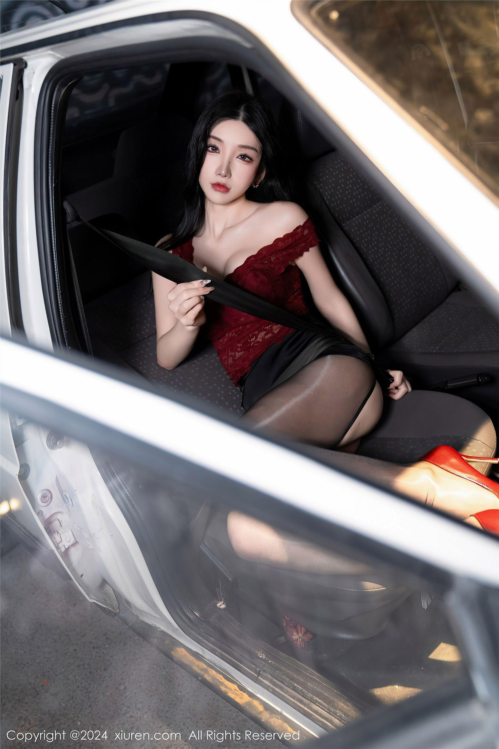 [XIUREN秀人网] 2024.01.19 NO.7993 周于希Sally_p038