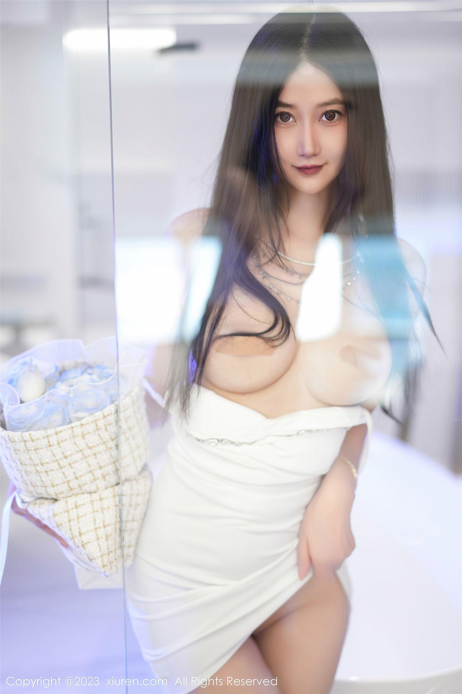 [XIUREN秀人网] 2023.09.27 NO.7447 laura阿姣_p016