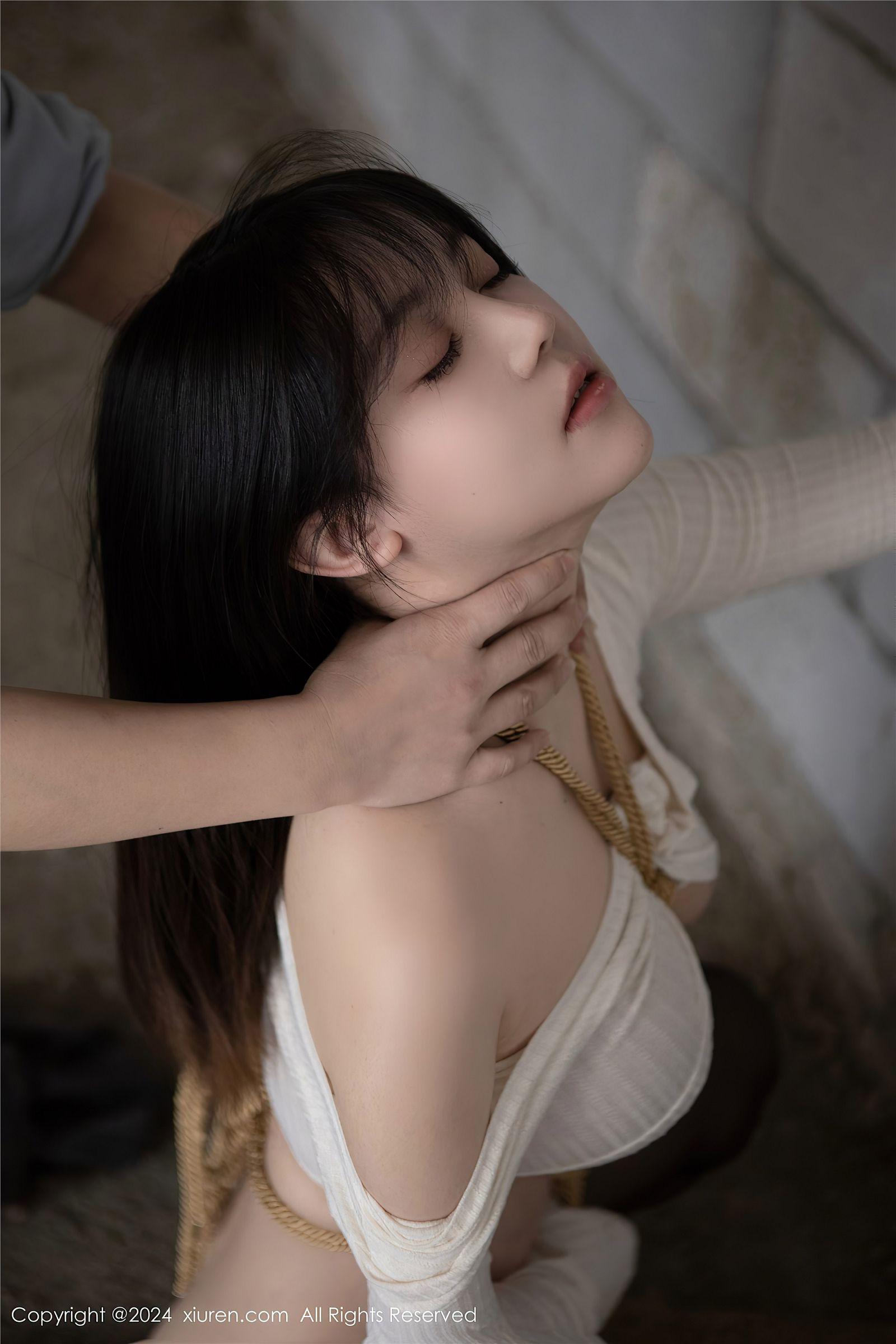 [XIUREN秀人网] 2024.04.23 NO.8439 豆瓣酱_p036