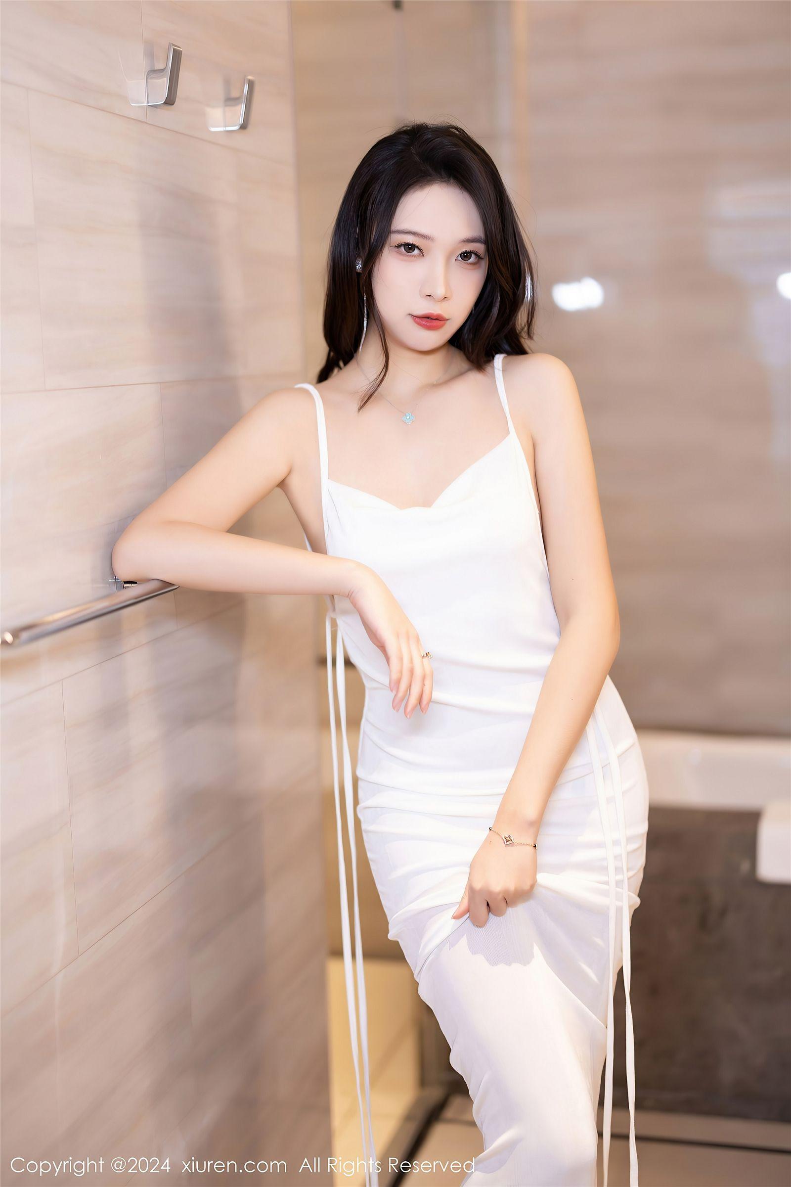 [XIUREN秀人网] 2024.03.22 NO.8272 郑颖姗Bev_p004