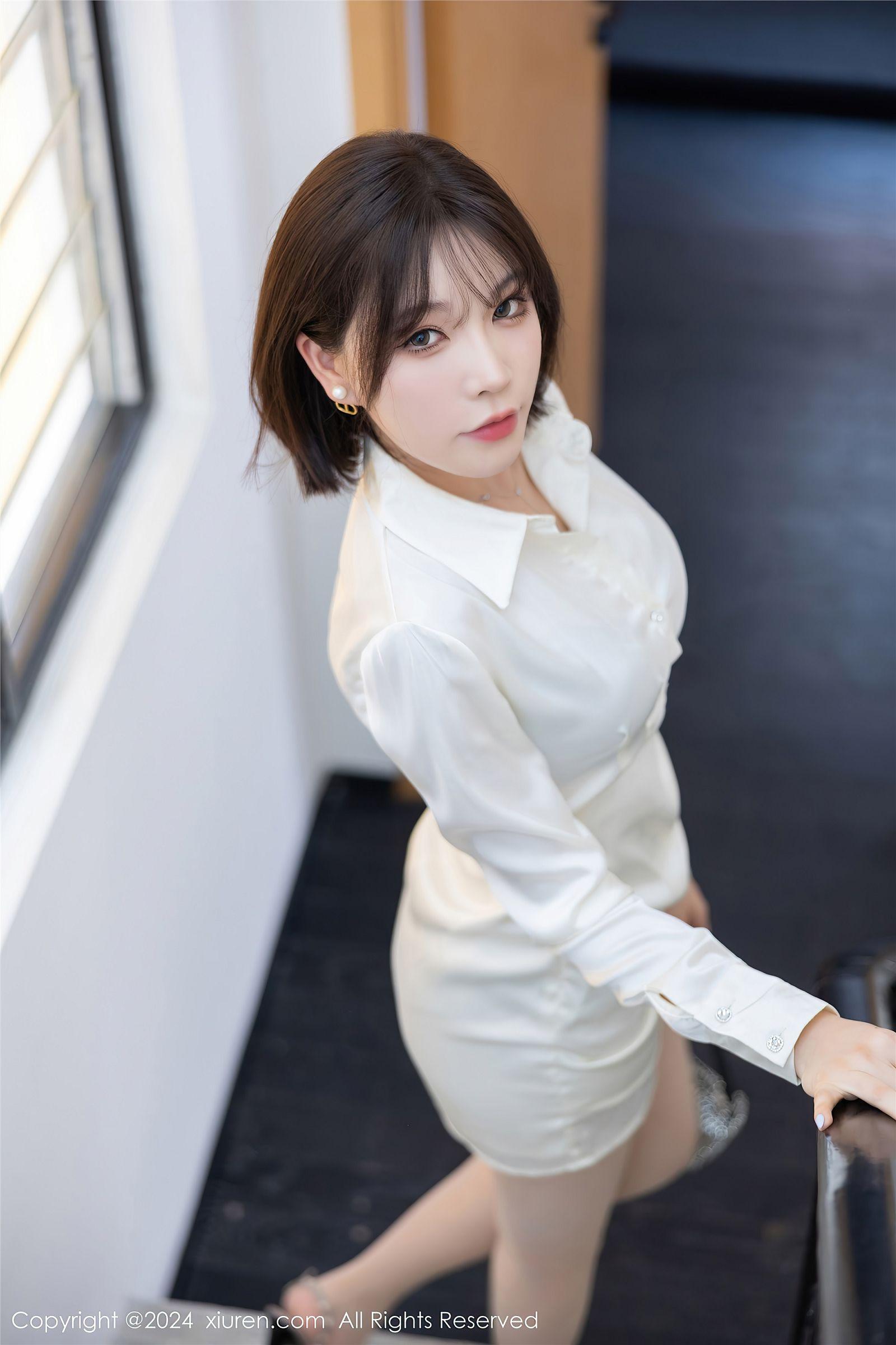 [XIUREN秀人网] 2024.08.02 NO.8963 徐莉芝Booty_p025