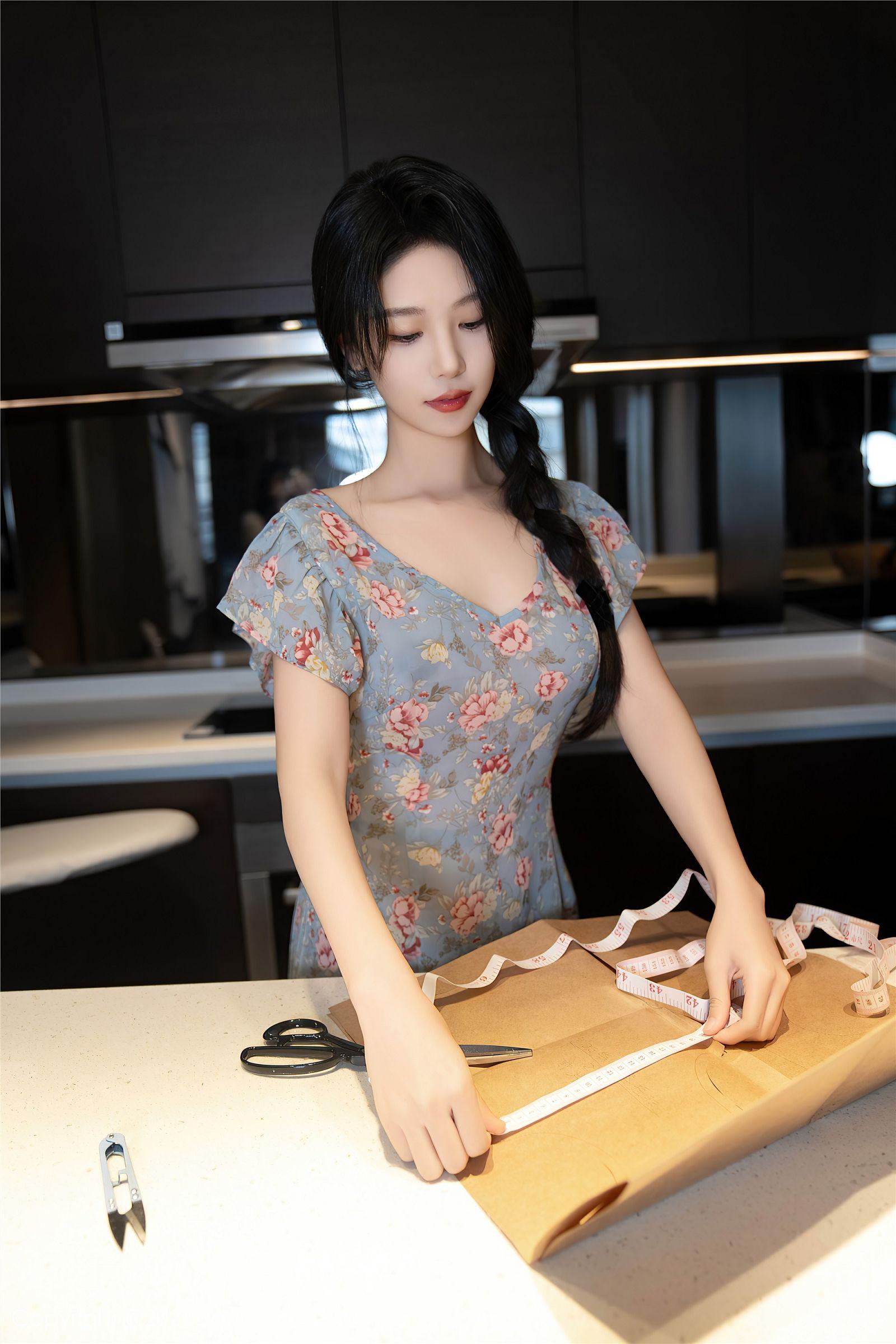 [XIUREN秀人网] 2024.06.14 NO.8704 利世_p034