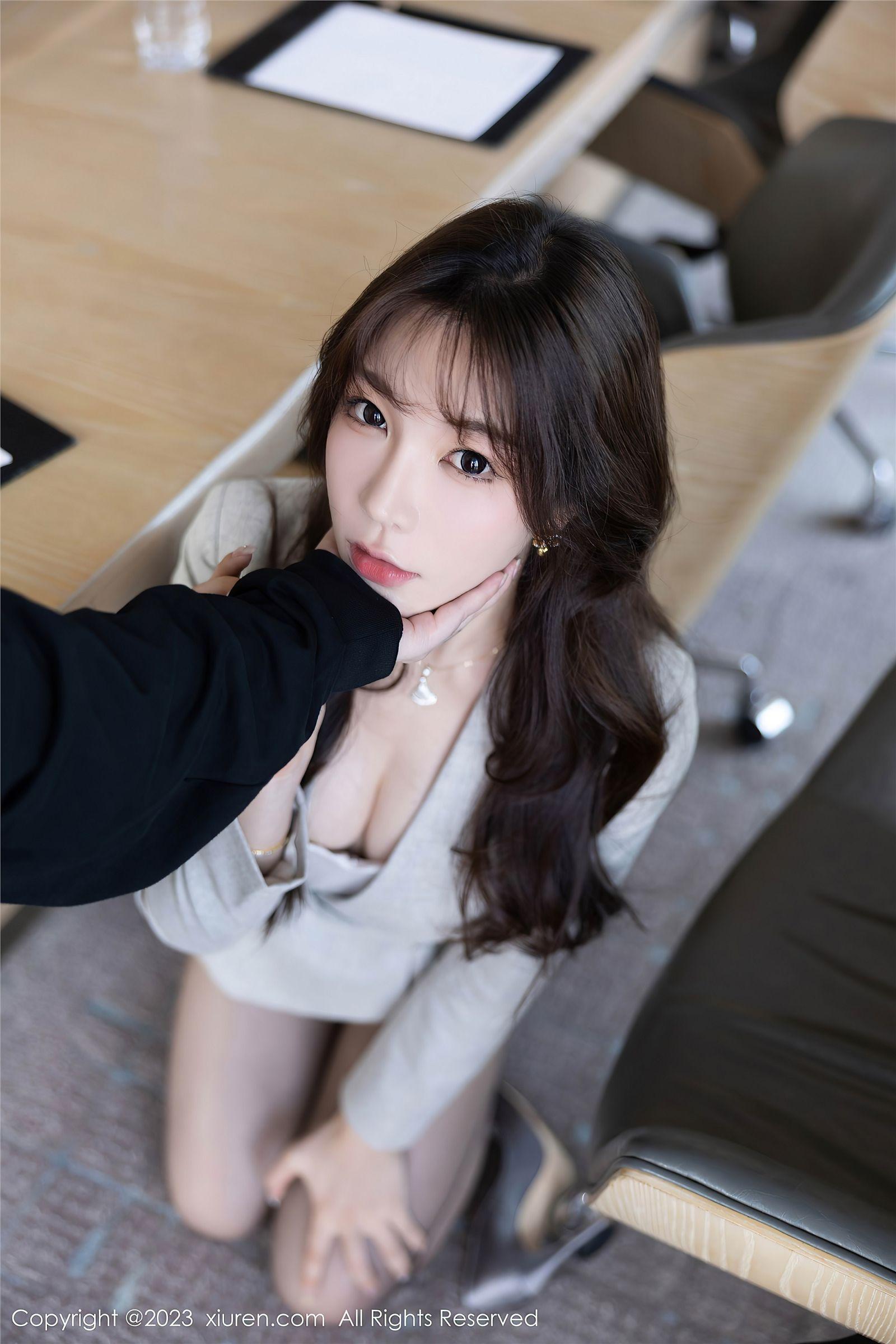 [XIUREN秀人网] 2023.10.27 NO.7577 徐莉芝Booty_p046