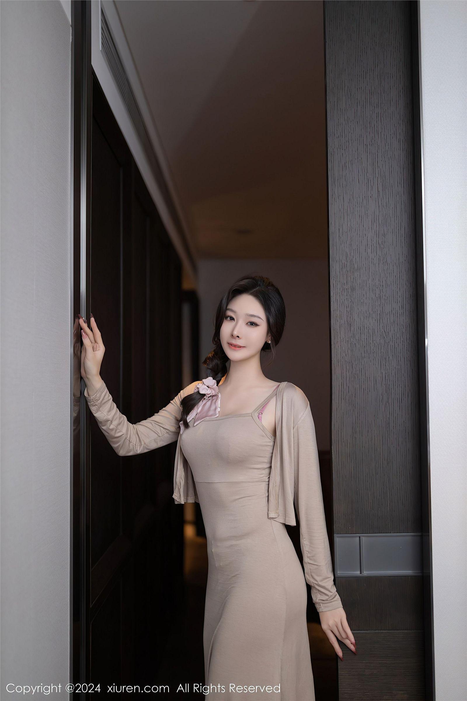 [XIUREN秀人网] 2024.04.18 NO.8417 小逗逗_p012