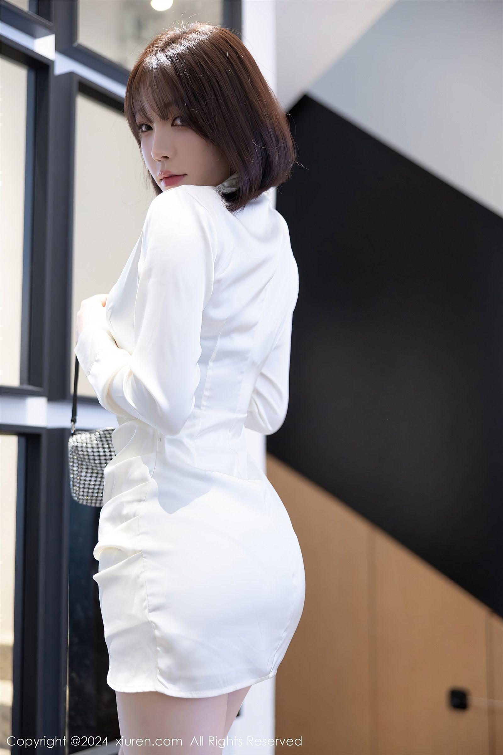 [XIUREN秀人网] 2024.08.02 NO.8963 徐莉芝Booty_p001
