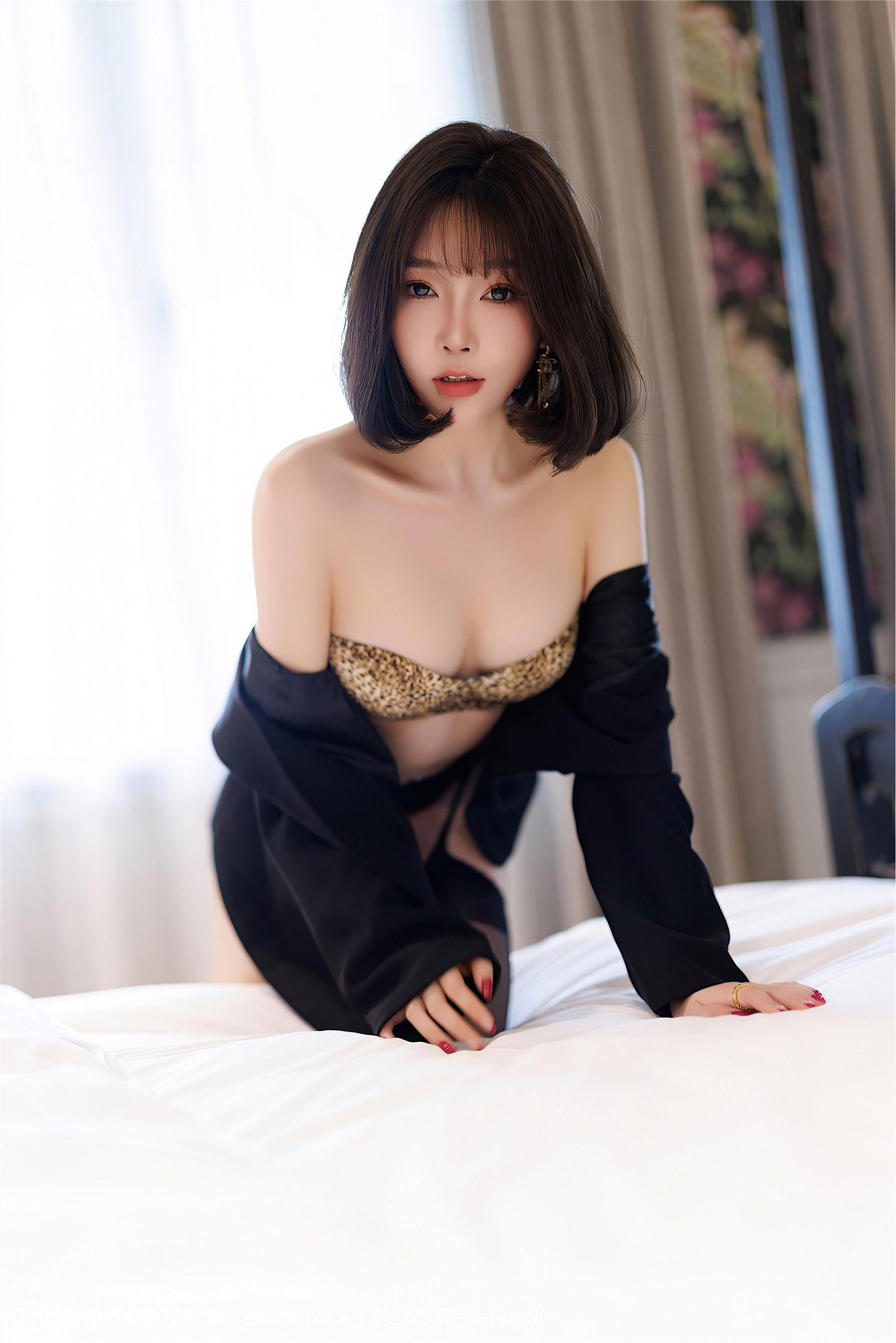[XIUREN秀人网] 2024.11.28 NO.9520 徐莉芝Booty_p072