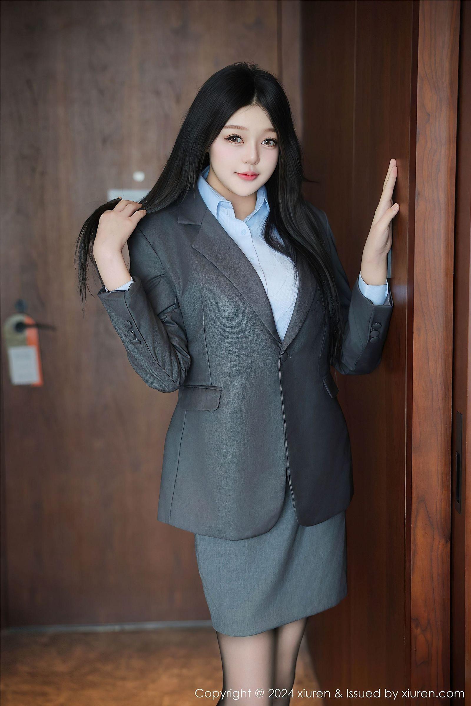 [XIUREN秀人网] 2024.11.15 NO.9453 柚柚小奶瓶_p012