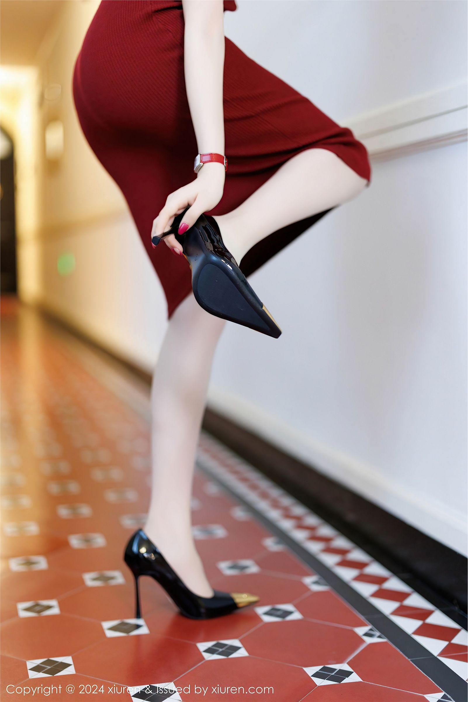 [XIUREN秀人网] 2024.12.12 NO.9589 徐莉芝Booty_p012