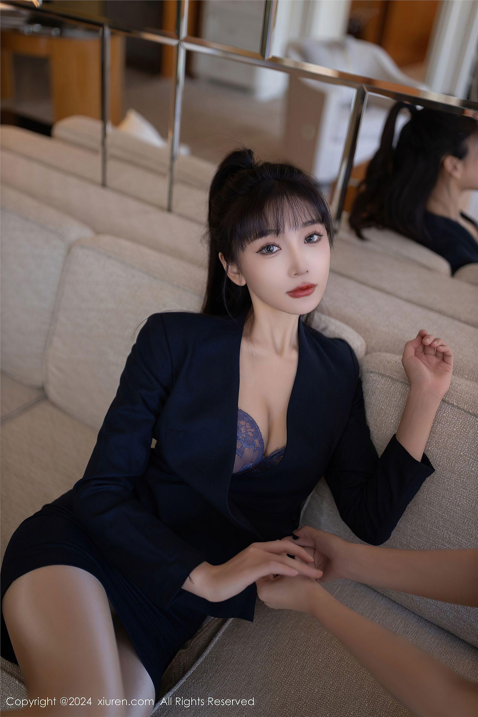 [XIUREN秀人网] 2024.10.10 NO.9263 陆萱萱_p010