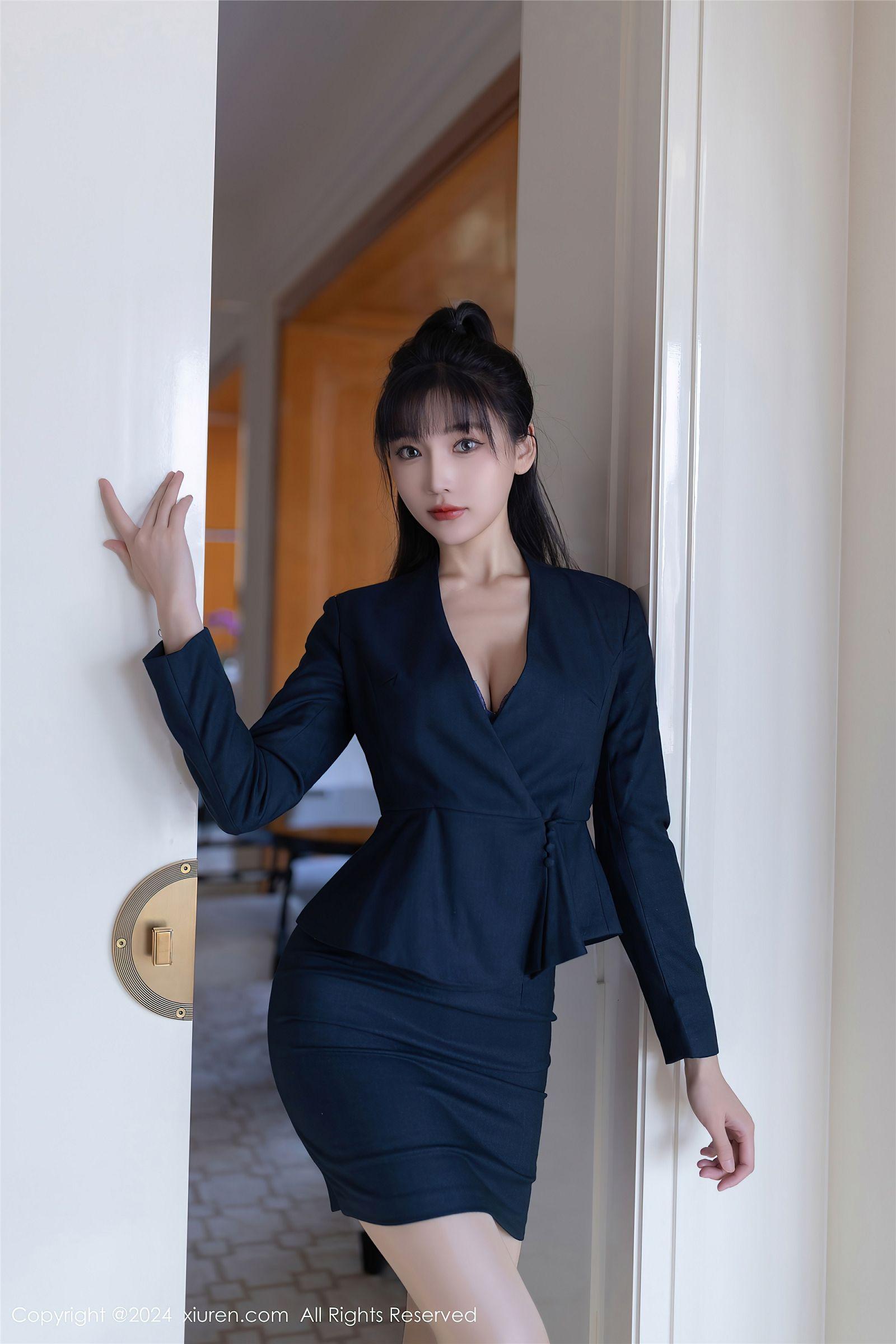 [XIUREN秀人网] 2024.10.10 NO.9263 陆萱萱_p012