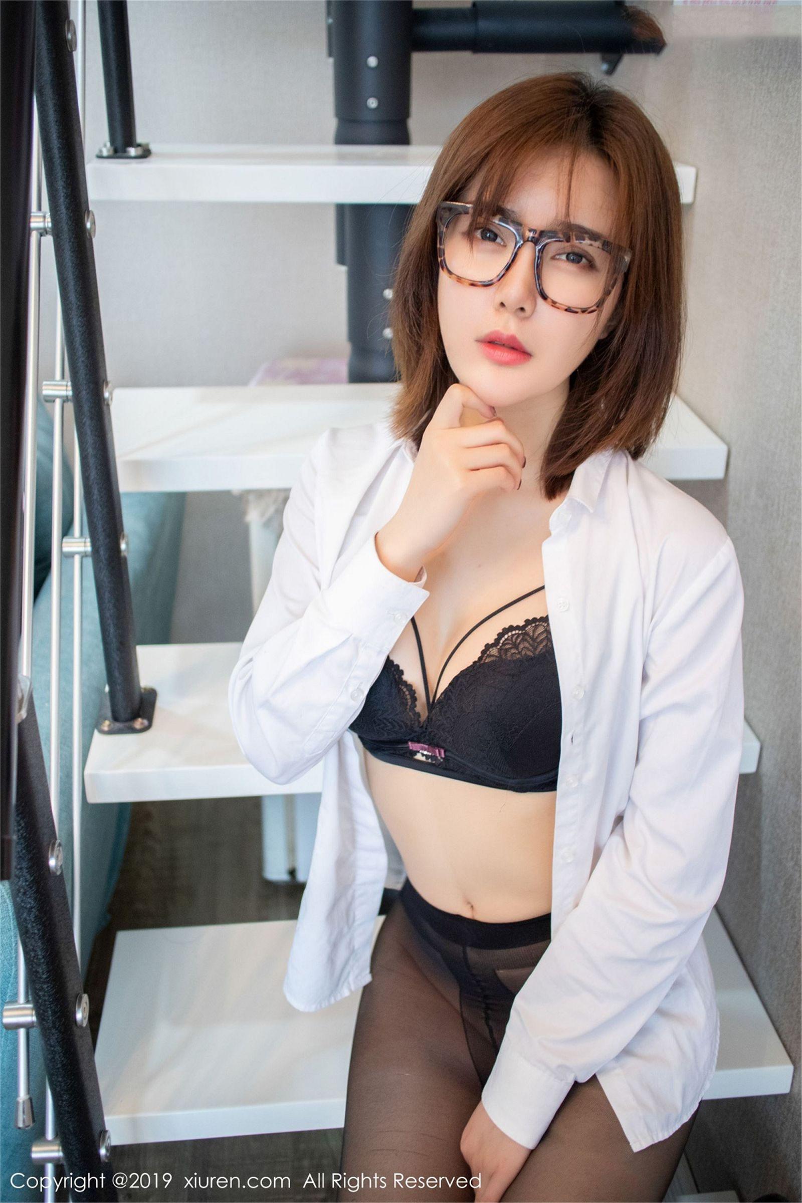 [XIUREN秀人网] 2019.05.09 No.1439 Yomi悠蜜_p005