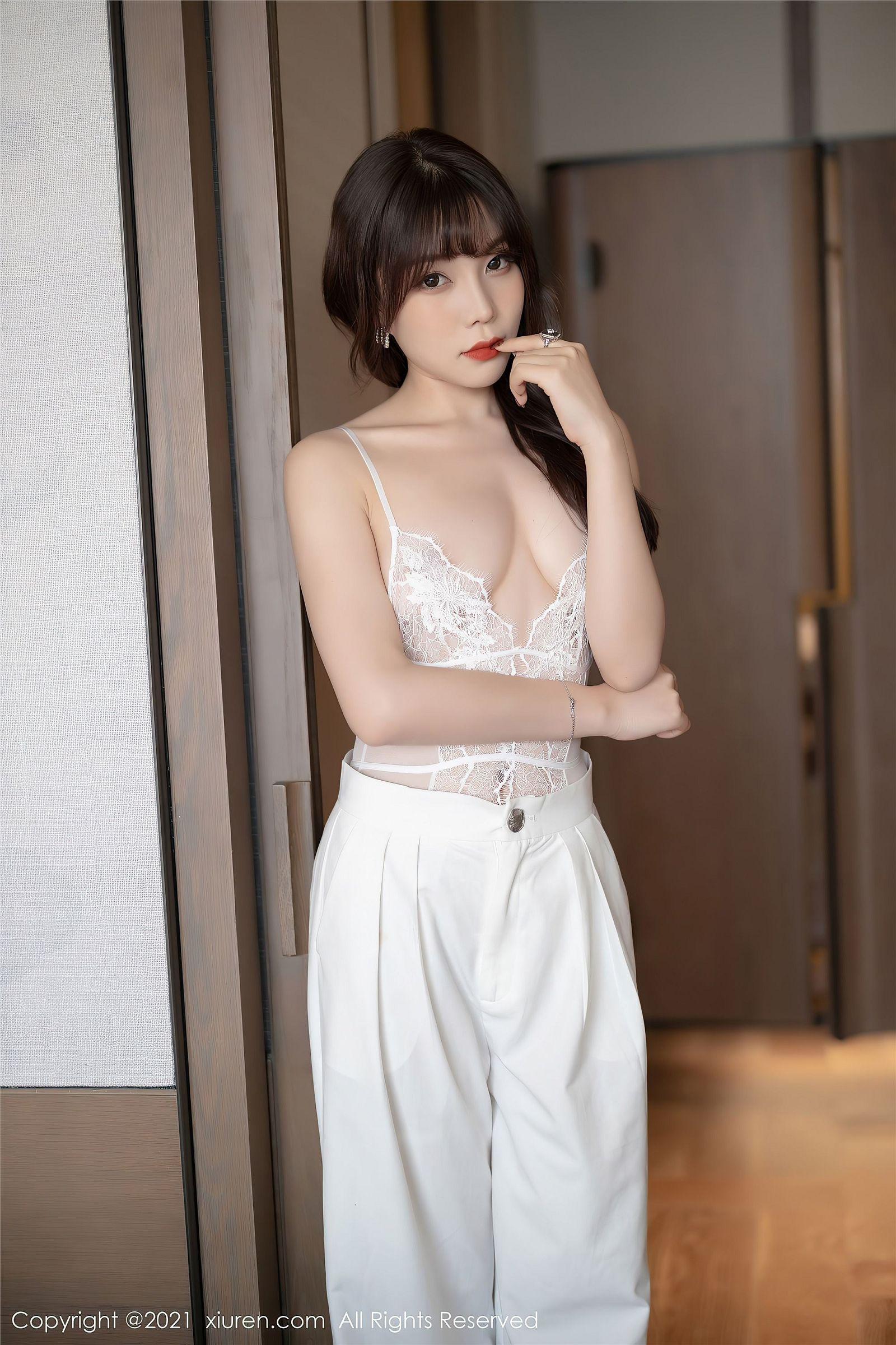 [XIUREN秀人网] 2021.04.29 NO.3367 芝芝Booty_p010