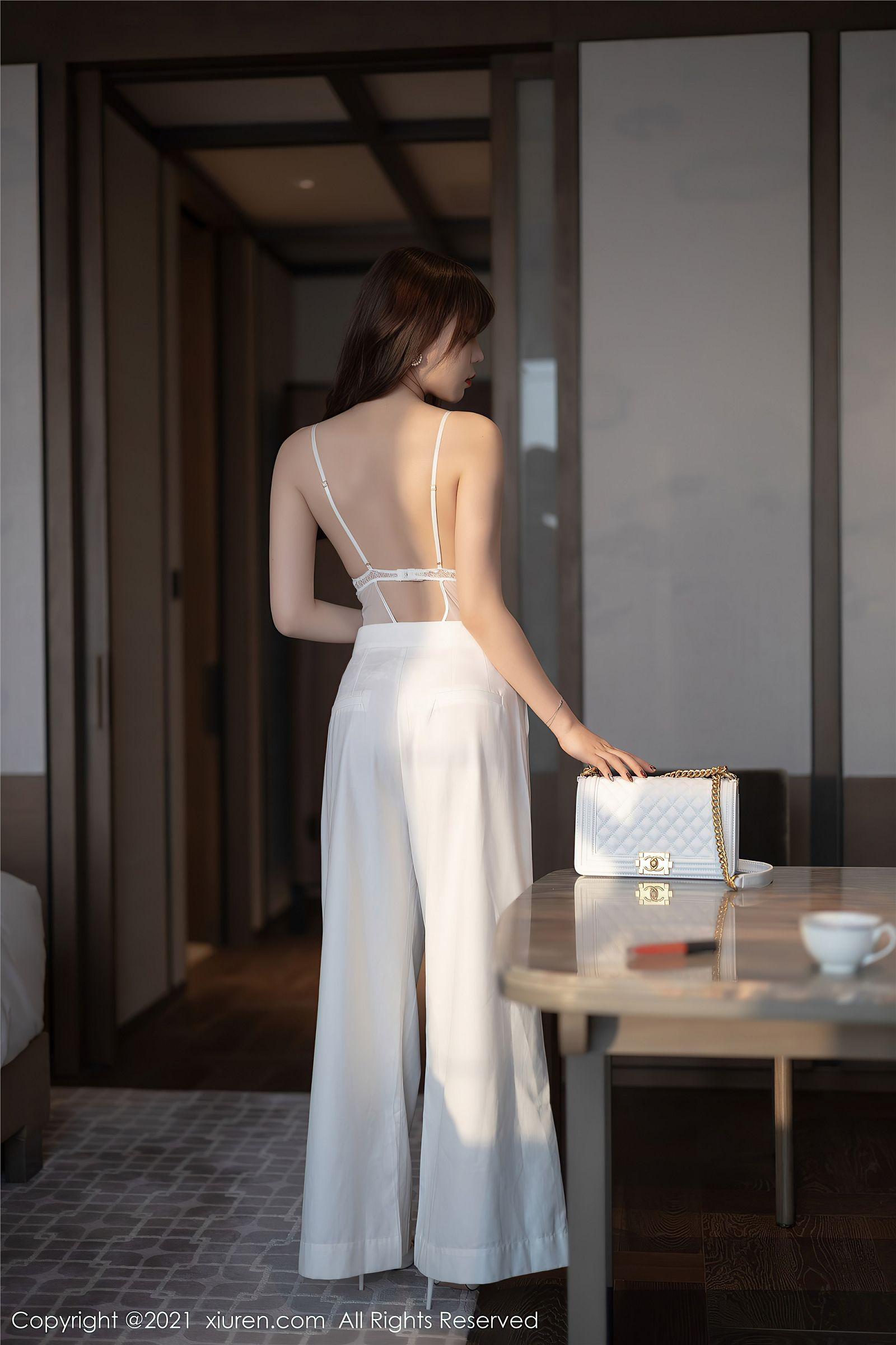 [XIUREN秀人网] 2021.04.29 NO.3367 芝芝Booty_p006
