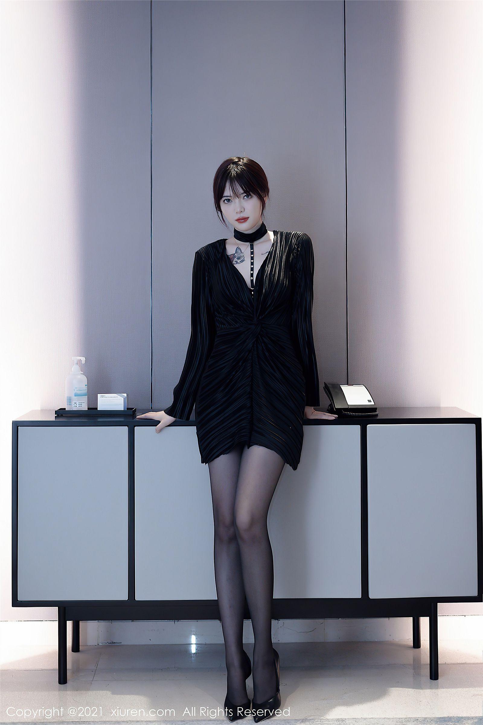 [XIUREN秀人网] 2021.10.19 NO.4080 Arude薇薇_p071