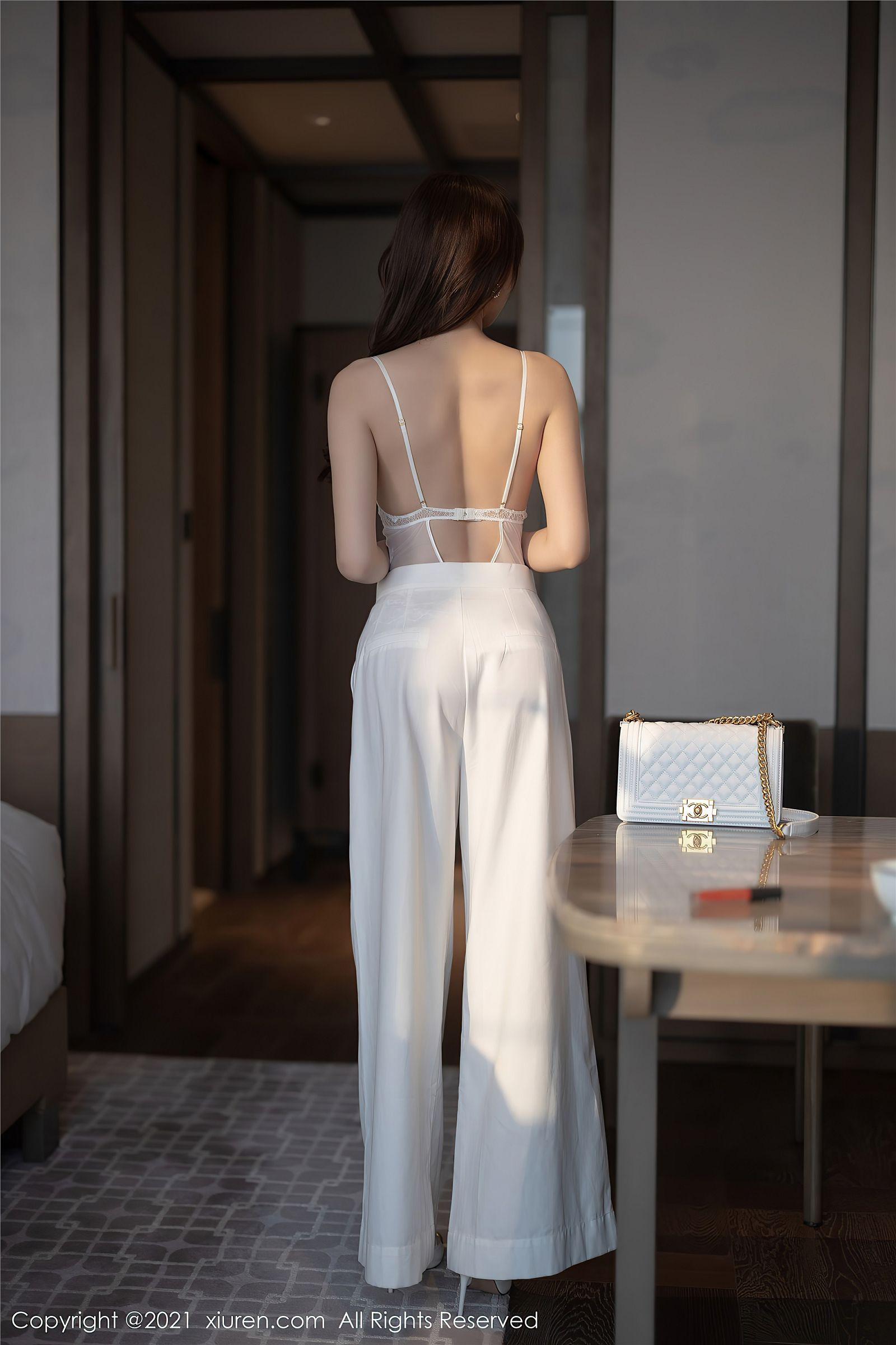 [XIUREN秀人网] 2021.04.29 NO.3367 芝芝Booty_p005