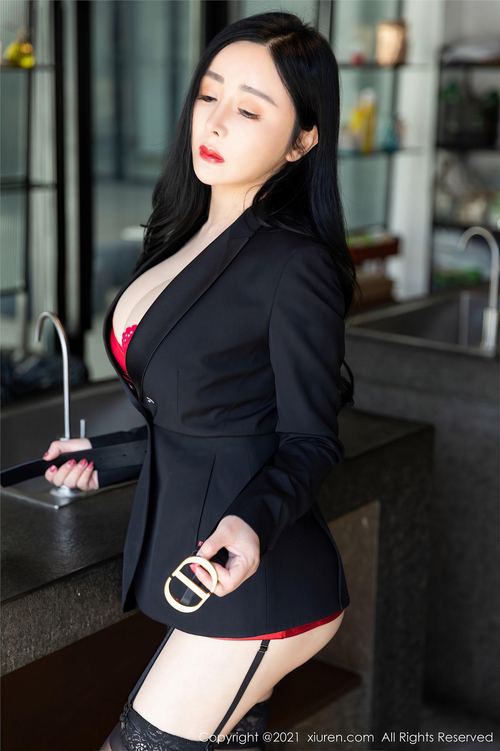 [XIUREN秀人网] 2021.03.01 NO.3148 允爾_p056