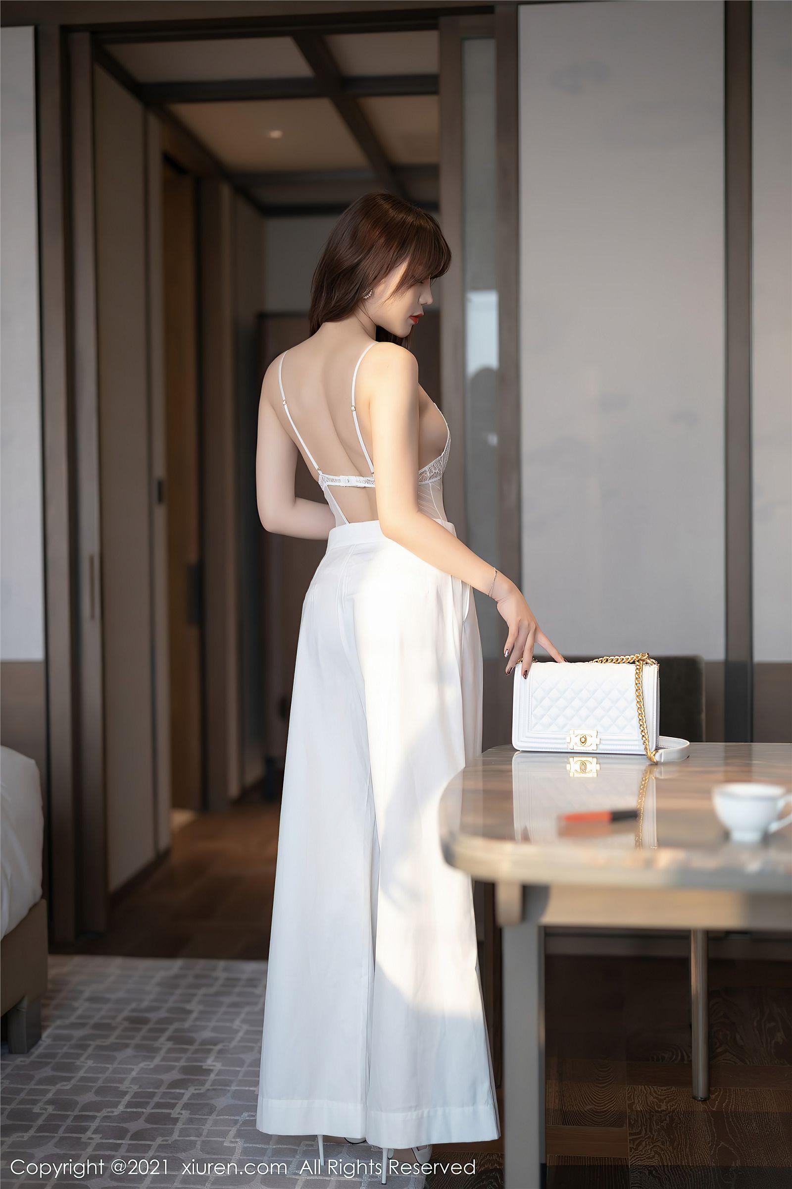 [XIUREN秀人网] 2021.04.29 NO.3367 芝芝Booty_p007