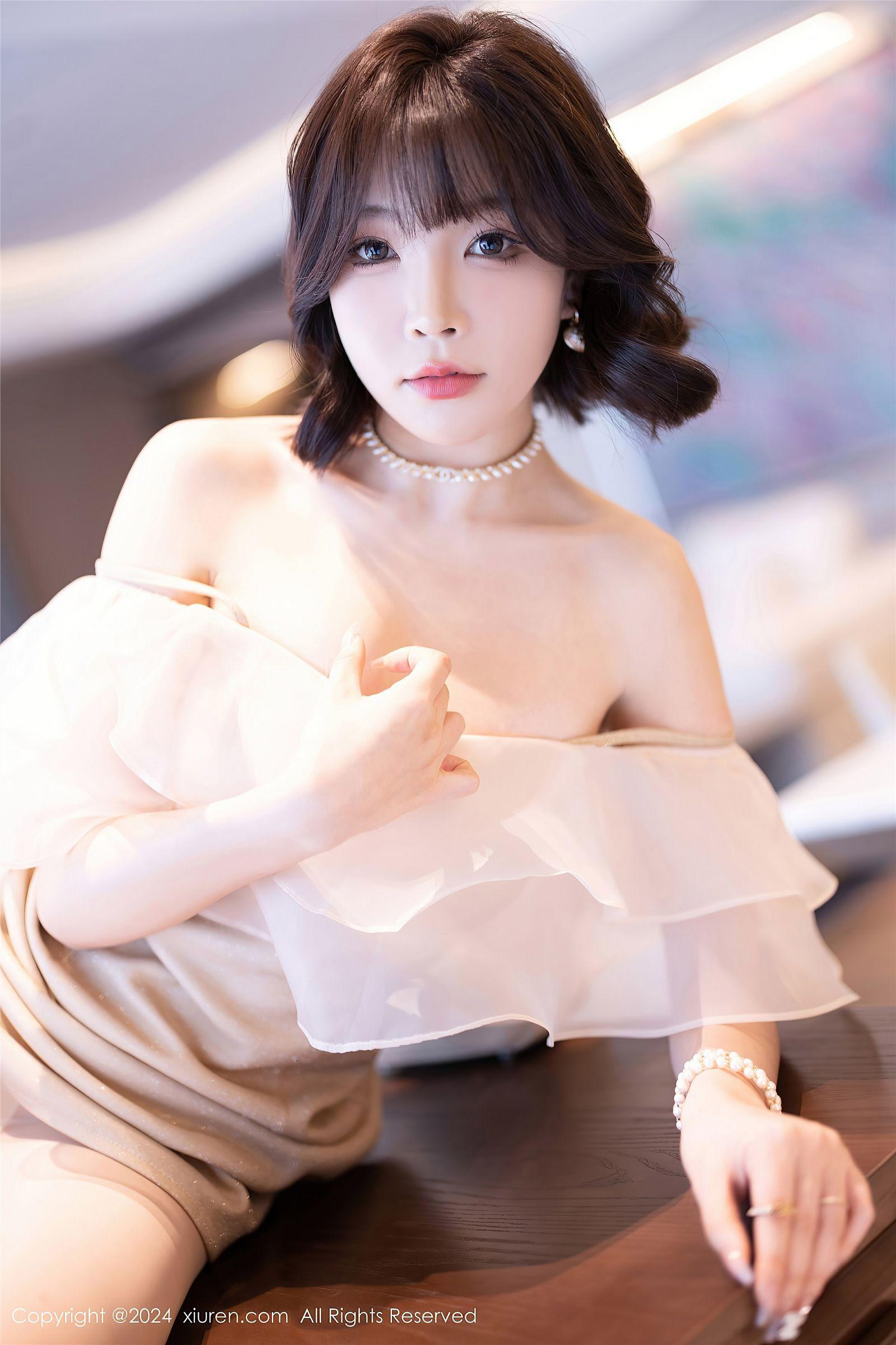 [XIUREN秀人网] 2024.07.25 NO.8917 徐莉芝Booty_p035