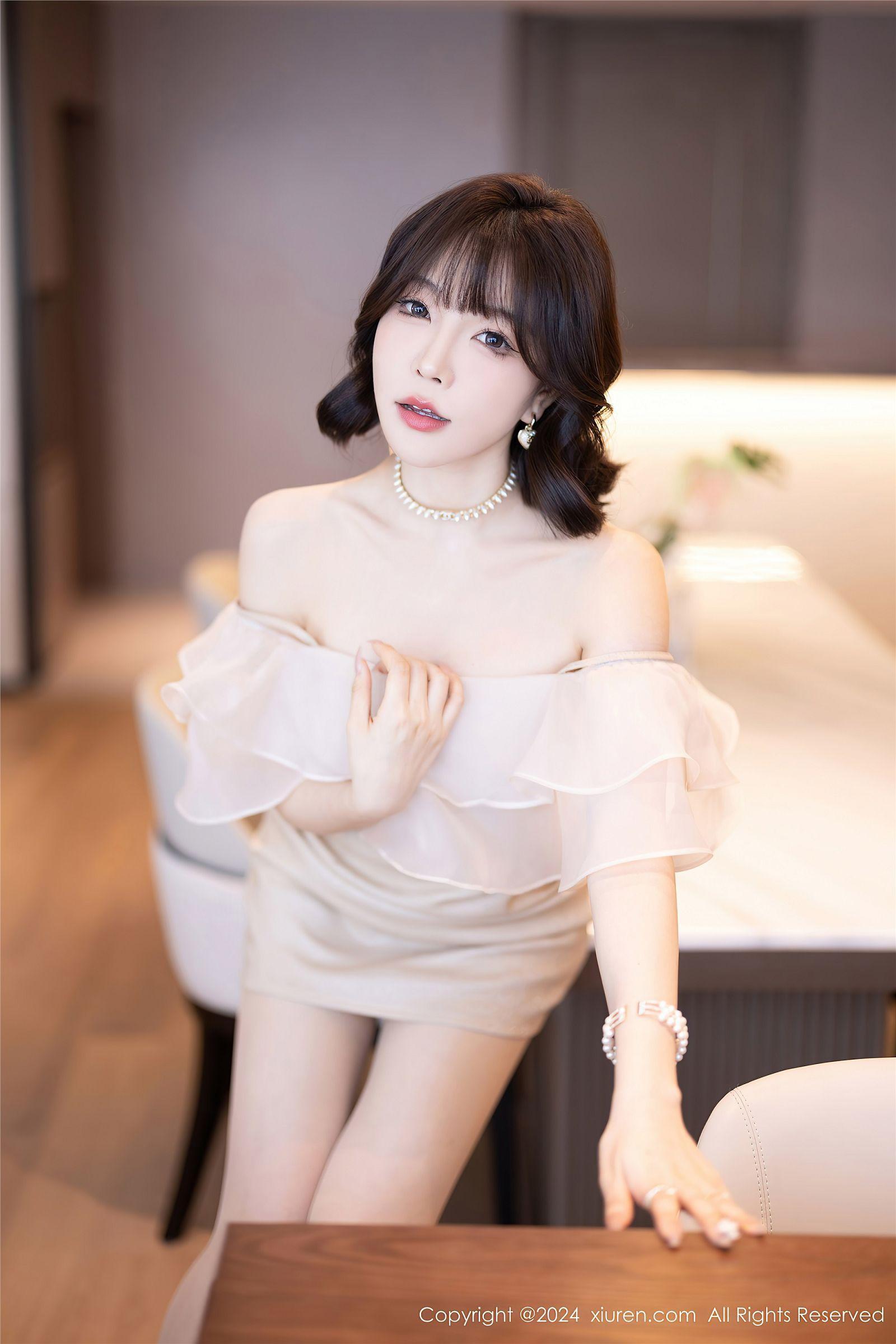 [XIUREN秀人网] 2024.07.25 NO.8917 徐莉芝Booty_p018