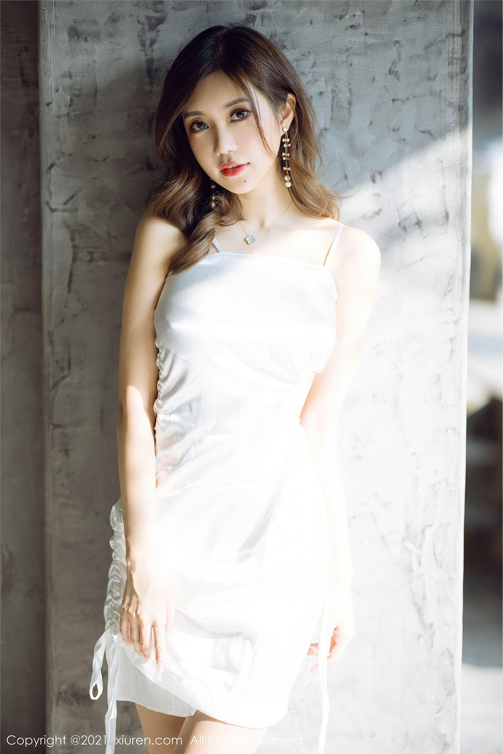 [XIUREN秀人网] 2021.09.30 NO.4026 绮里嘉ula_p049