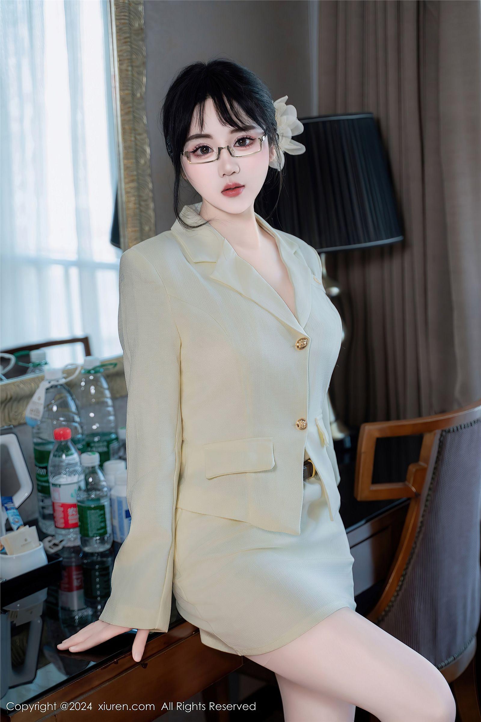 [XIUREN秀人网] 2024.06.18 NO.8717 汐汐爱吃草莓_p045
