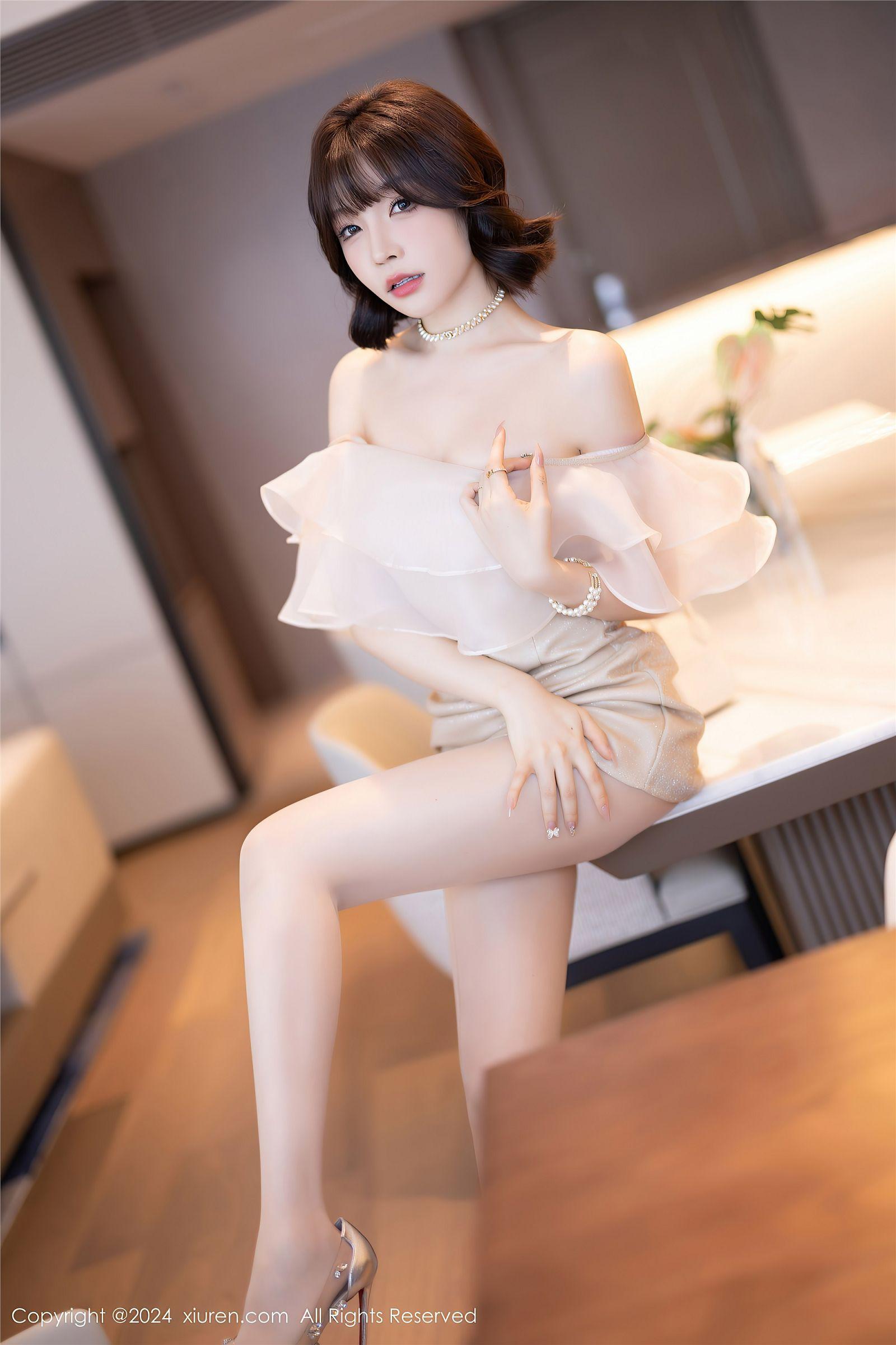 [XIUREN秀人网] 2024.07.25 NO.8917 徐莉芝Booty_p017