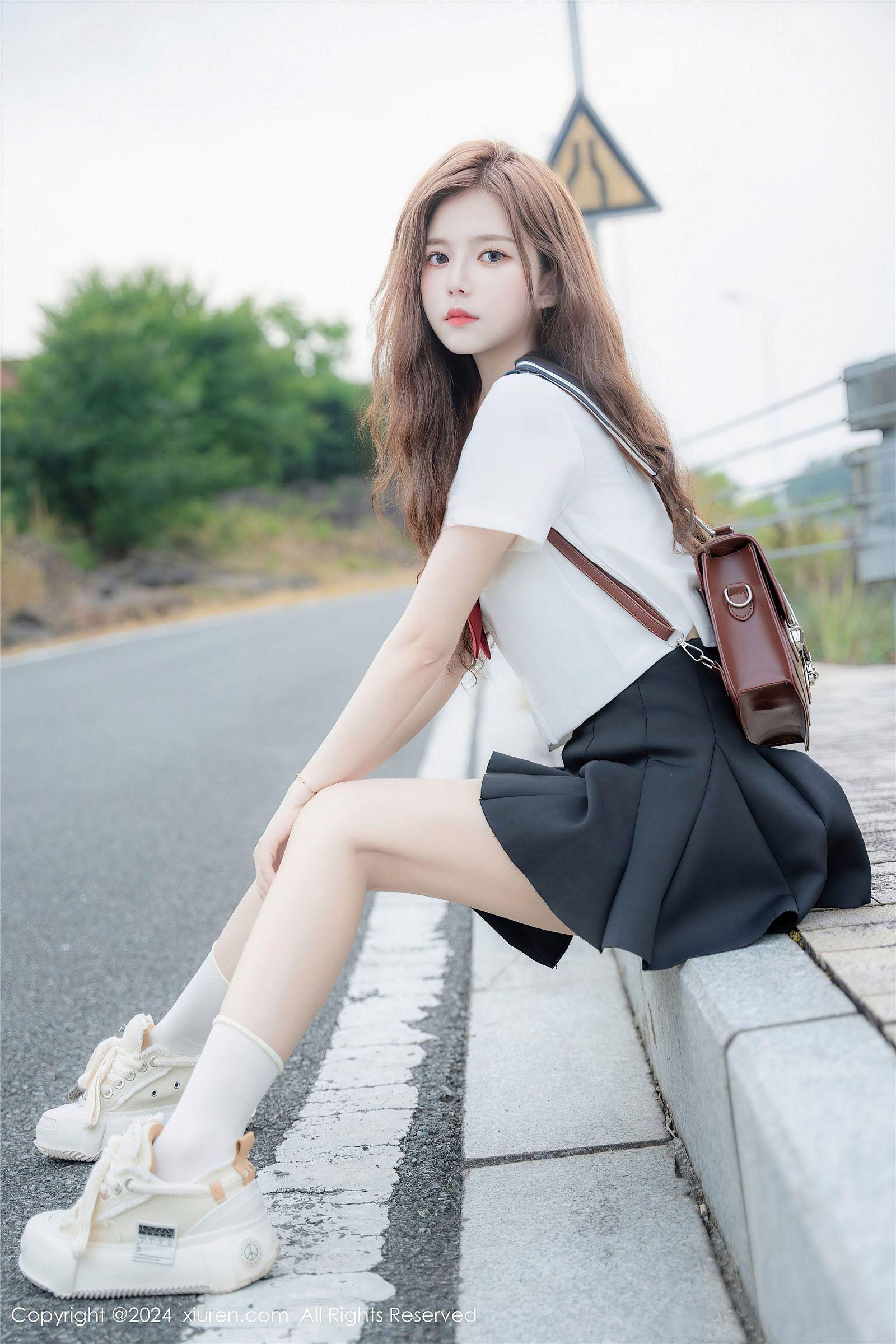 [XIUREN秀人网] 2024.08.01 NO.8948 拍黄瓜girl_p036