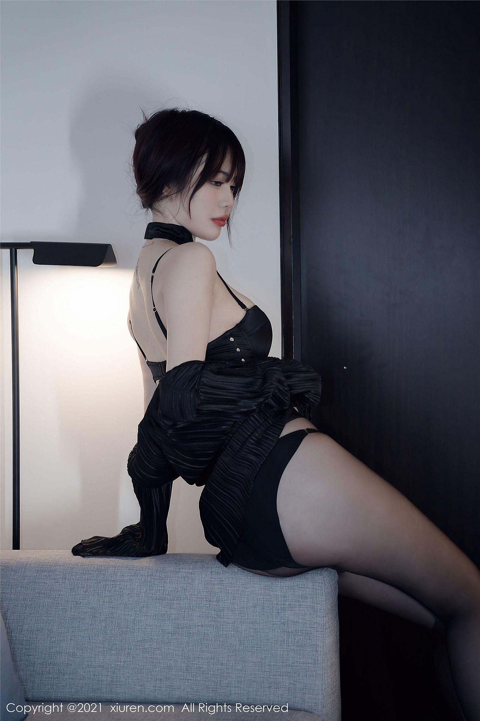 [XIUREN秀人网] 2021.10.19 NO.4080 Arude薇薇_p039