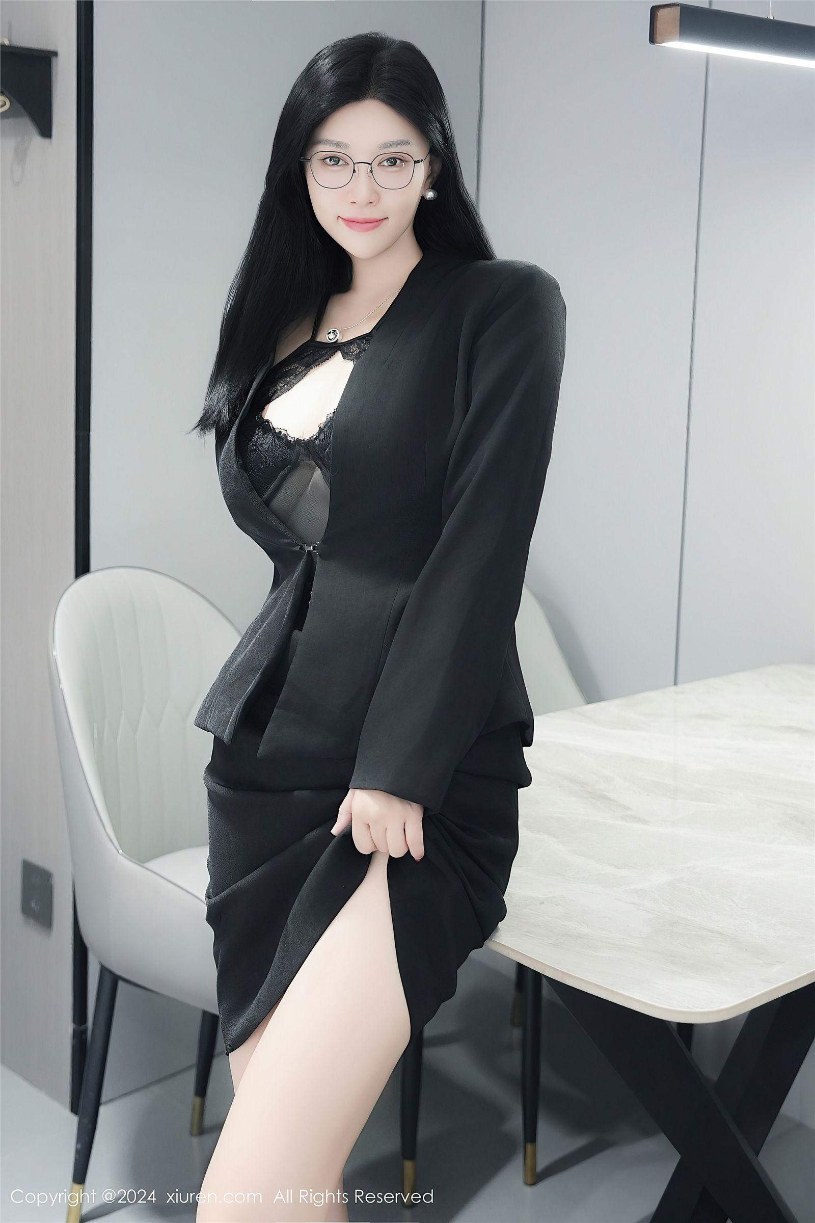 [XIUREN秀人网] 2024.12.23 NO.9639 雅茹老师_p045