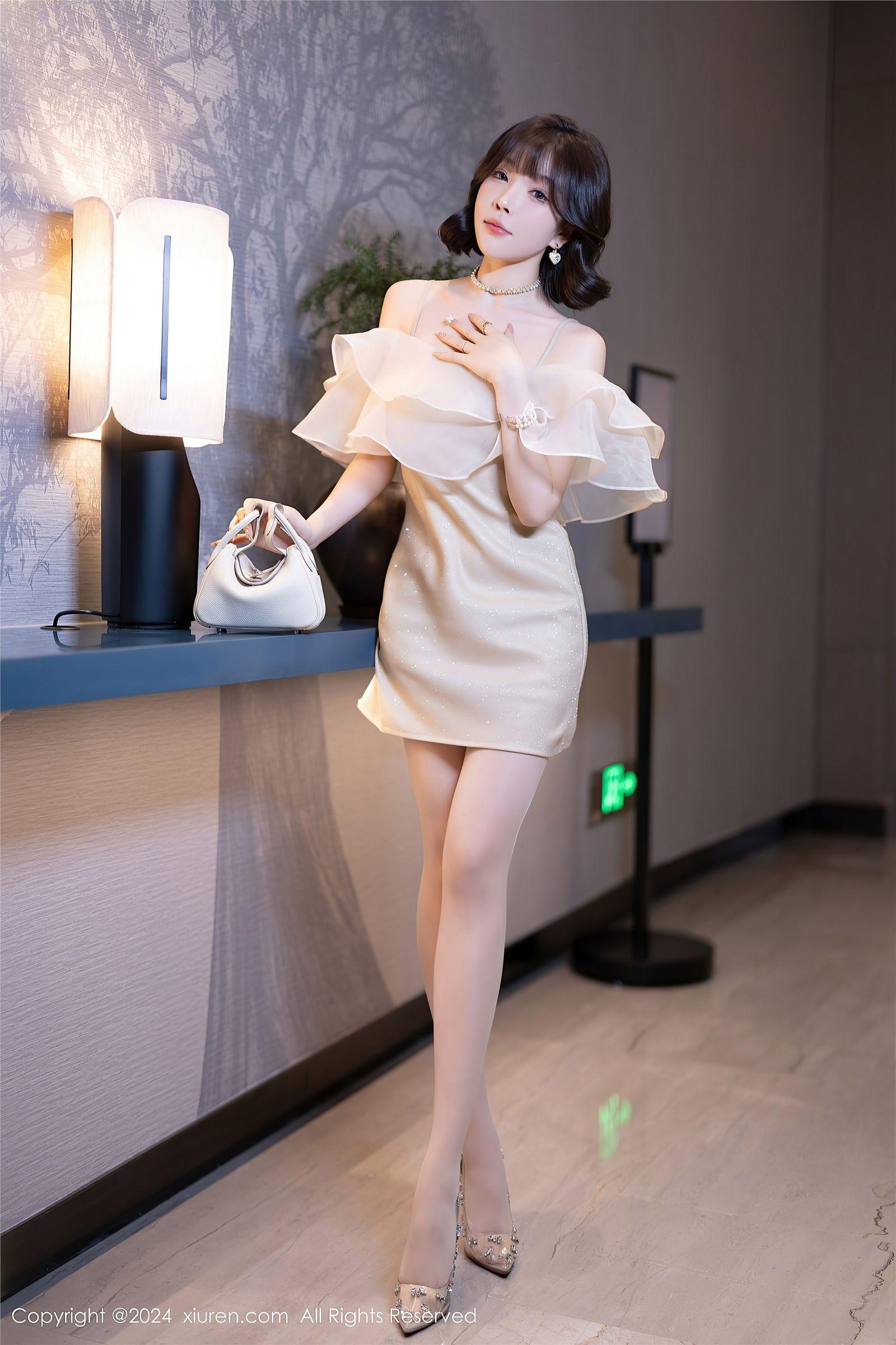 [XIUREN秀人网] 2024.07.25 NO.8917 徐莉芝Booty_p004