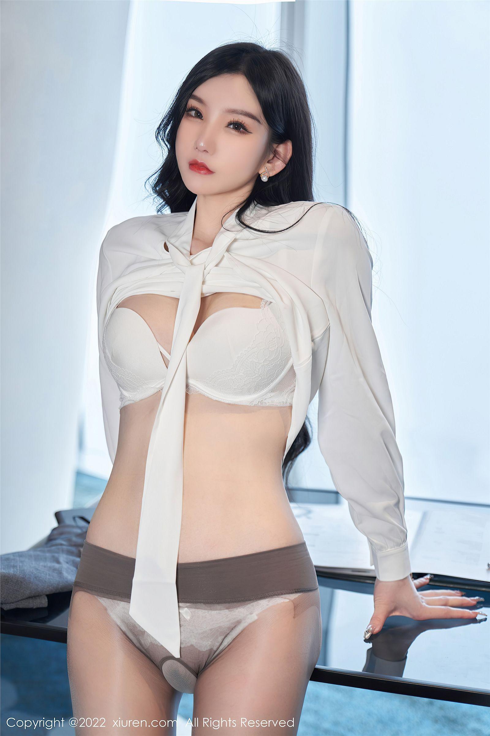 [XIUREN秀人网] 2022.06.22 NO.5177 周于希Sally_p028