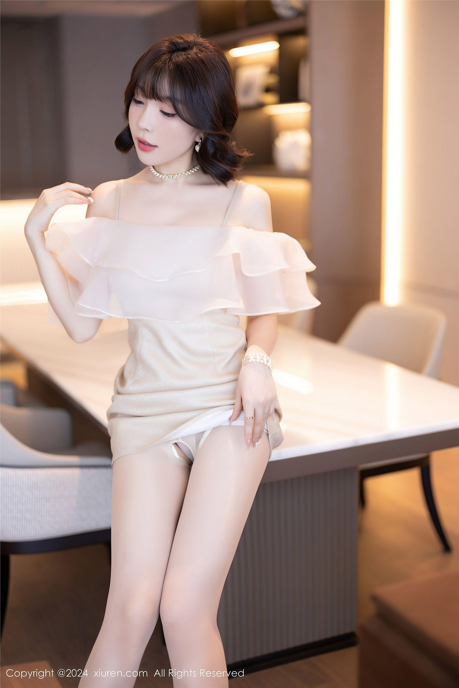 [XIUREN秀人网] 2024.07.25 NO.8917 徐莉芝Booty_p014