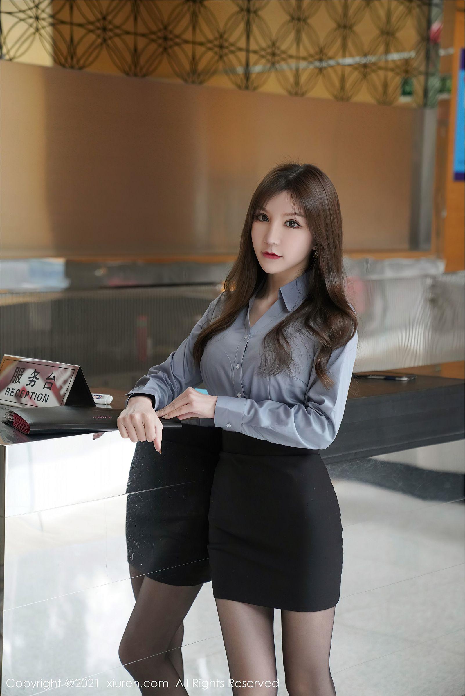 [XIUREN秀人网] 2021.03.10 NO.3187 周于希Sandy 制服 黑丝_p044