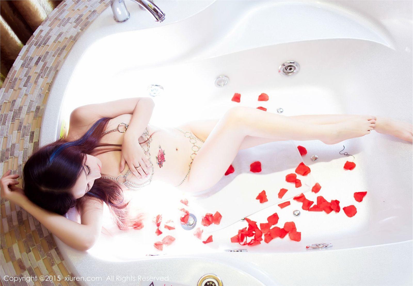 [秀人XIUREN] 2015.10.28 NO.411 邹晶晶_p024
