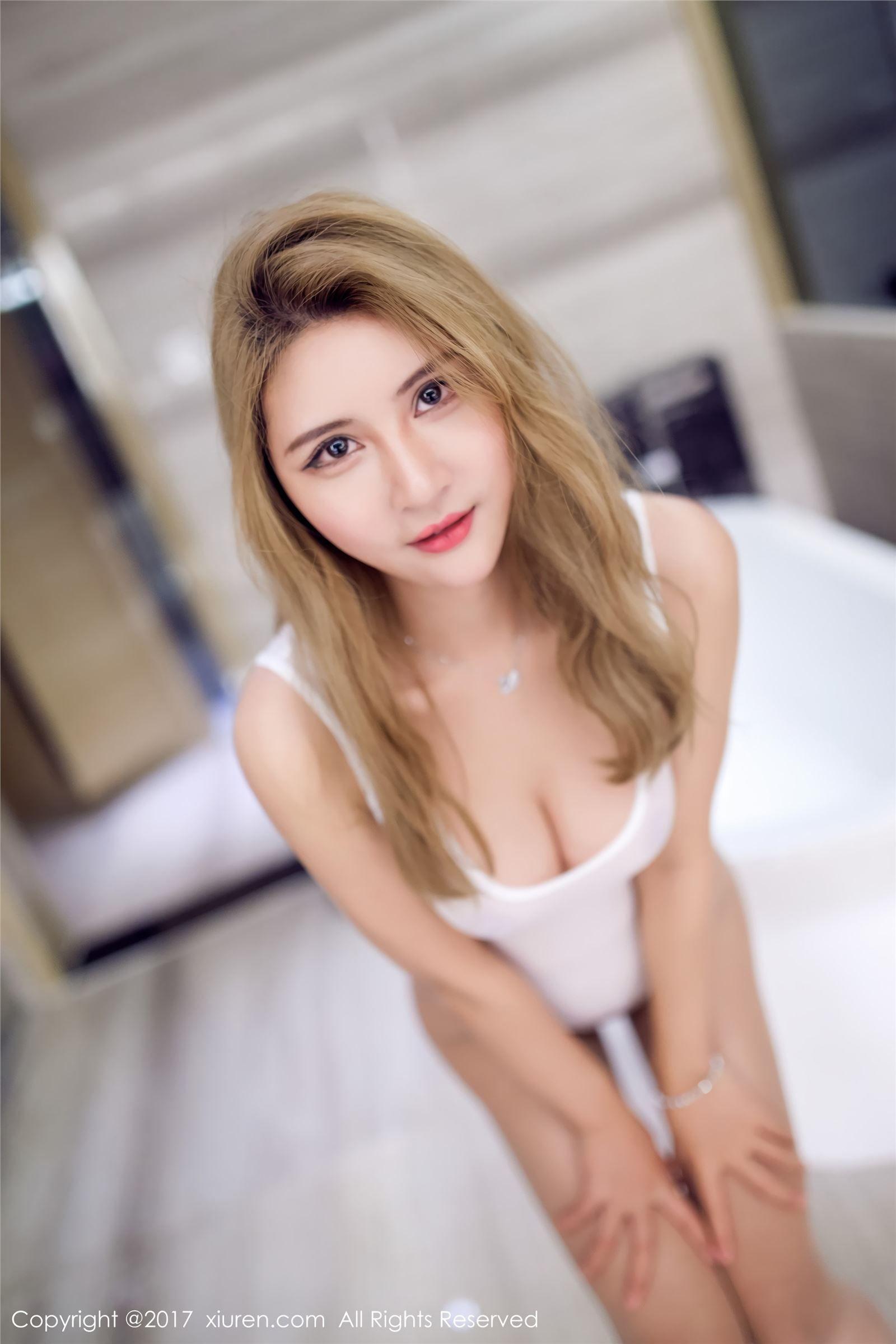 [秀人XIUREN] 2017.11.28 NO.857 完美丝腿 SOLO-尹菲_p043