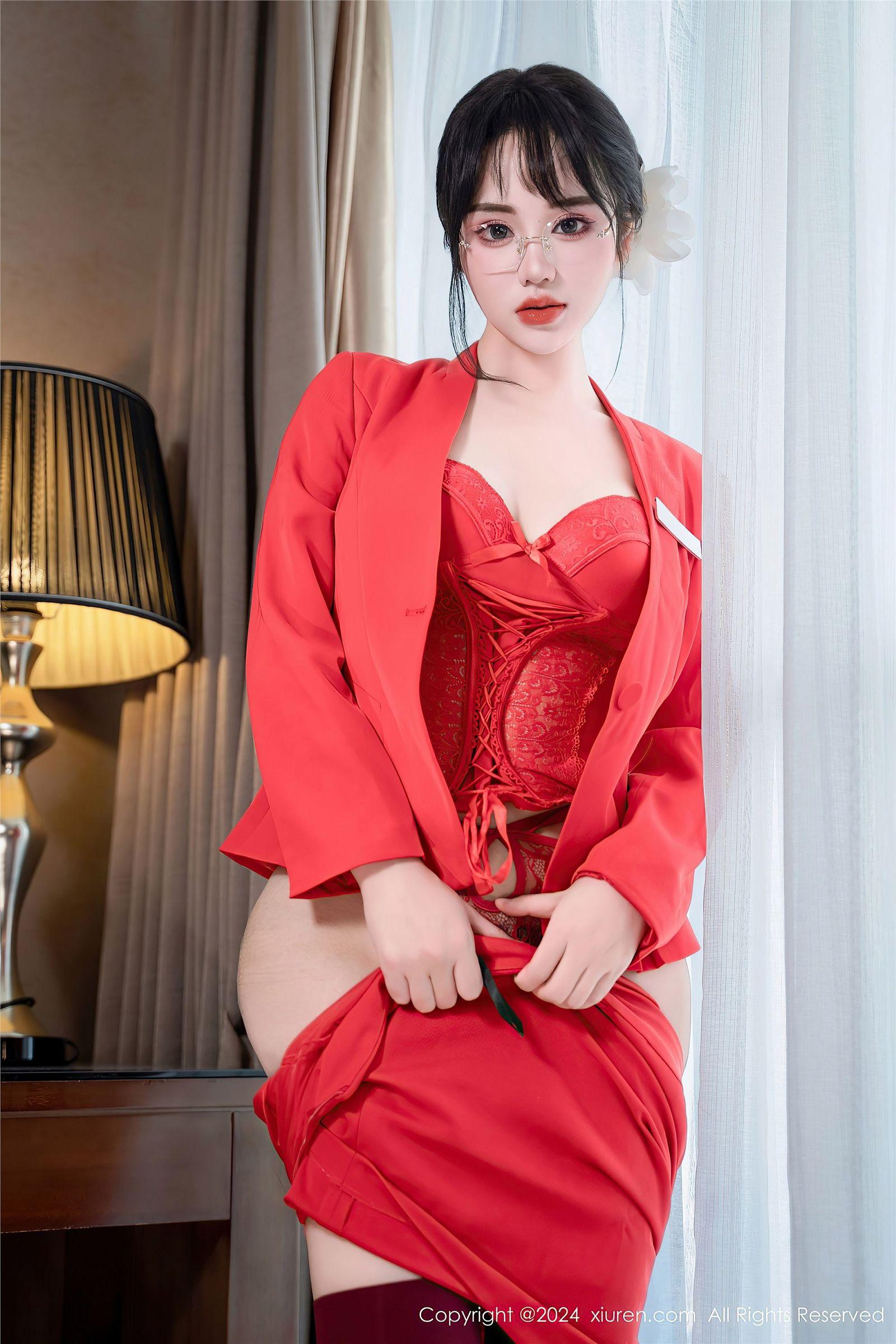 [XIUREN秀人网] 2024.04.09 NO.8360 汐汐爱吃草莓_p005