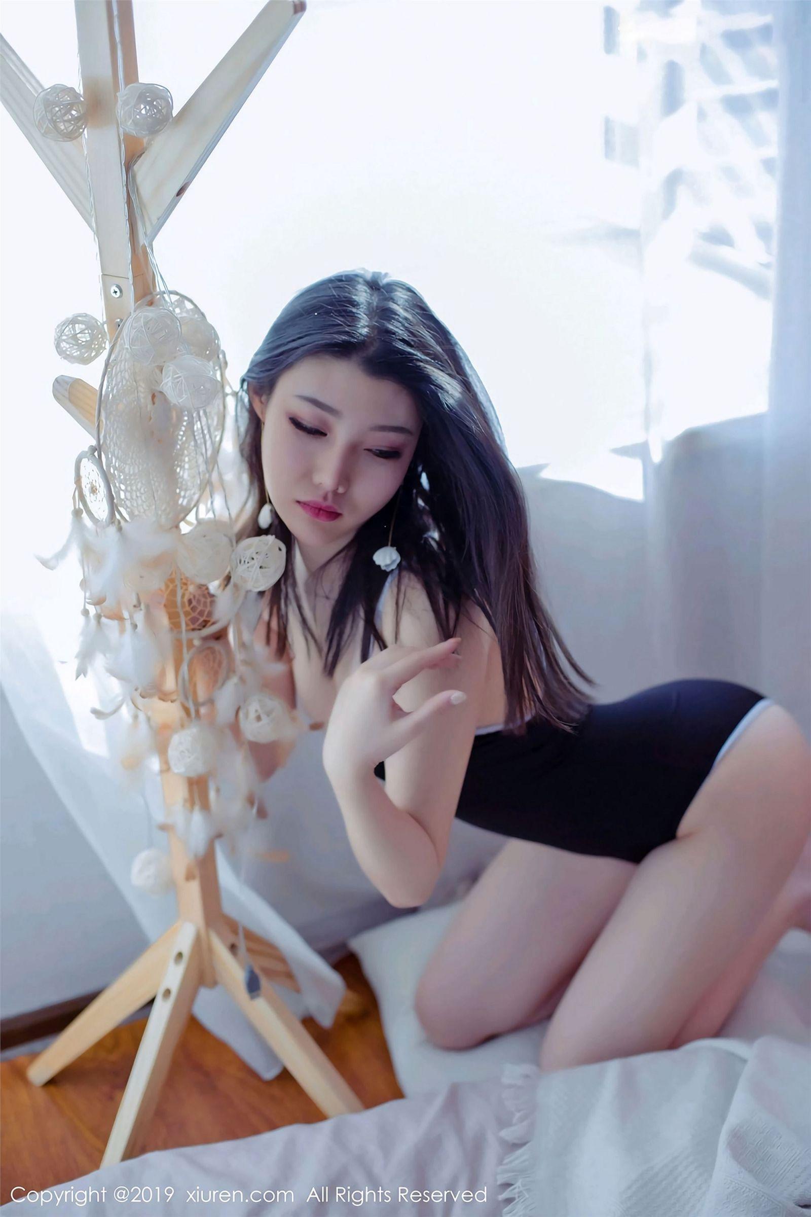 [秀人XIUREN] 2019.03.29 NO.1379 糯糯Nn_p037