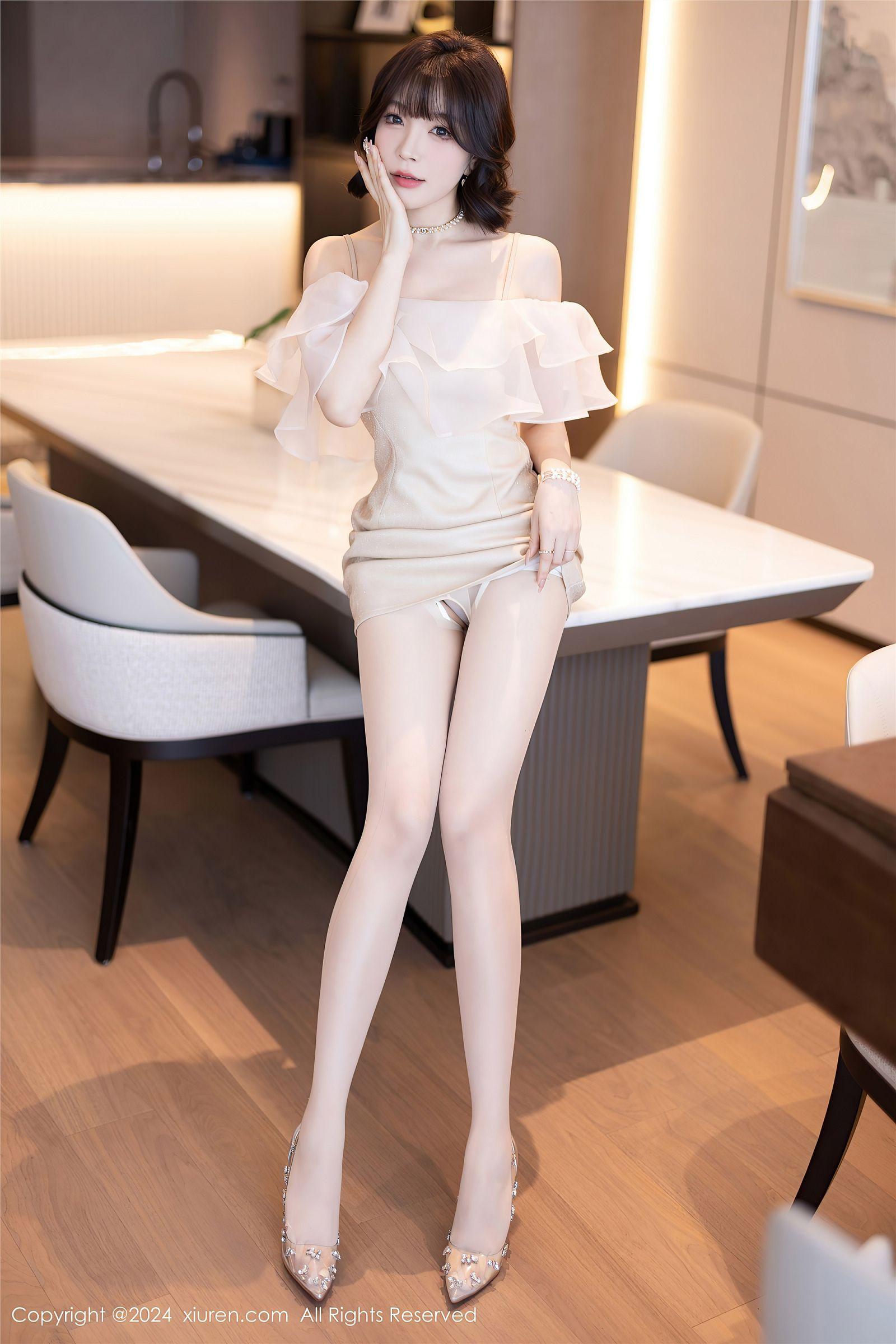 [XIUREN秀人网] 2024.07.25 NO.8917 徐莉芝Booty_p015
