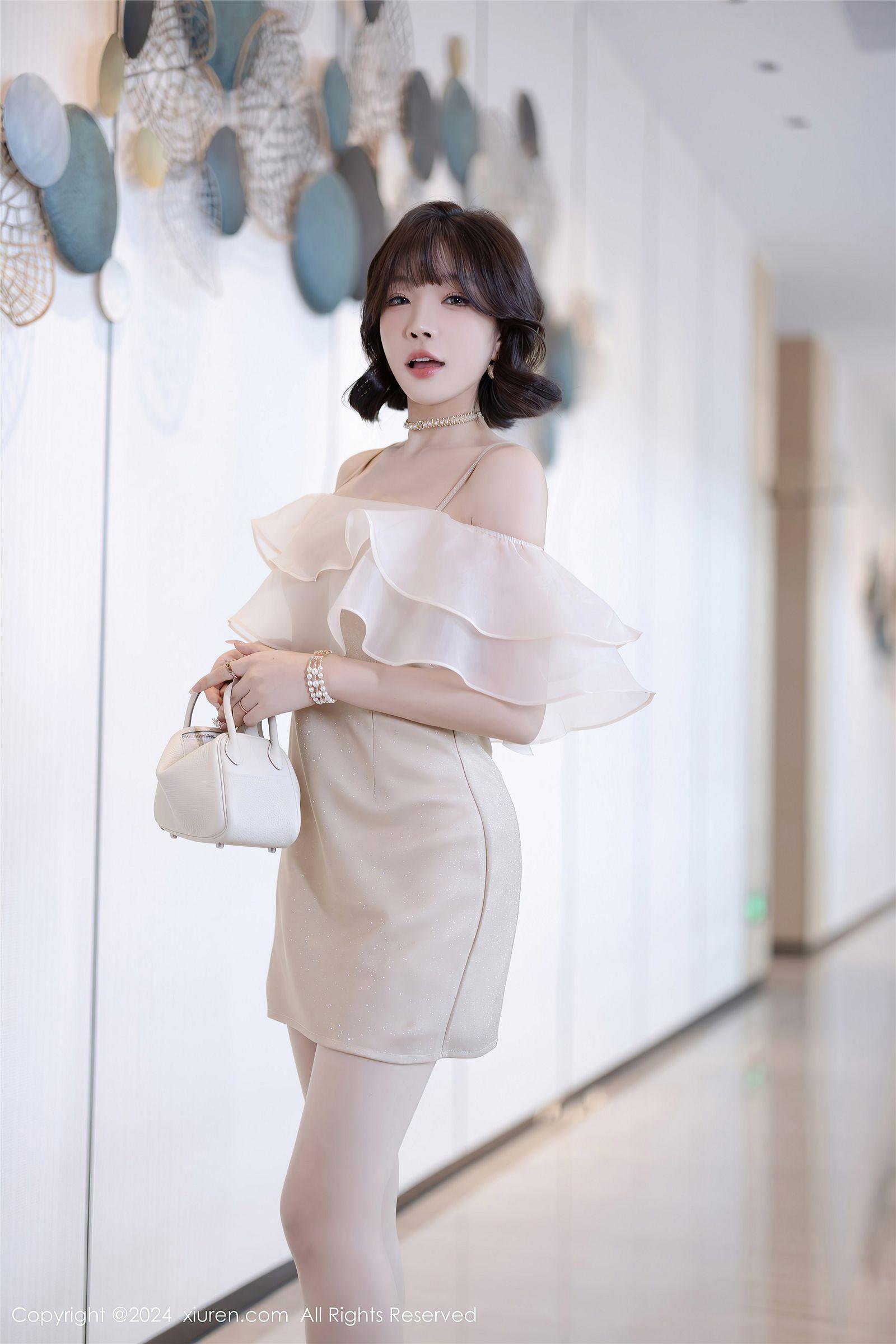 [XIUREN秀人网] 2024.07.25 NO.8917 徐莉芝Booty_p001
